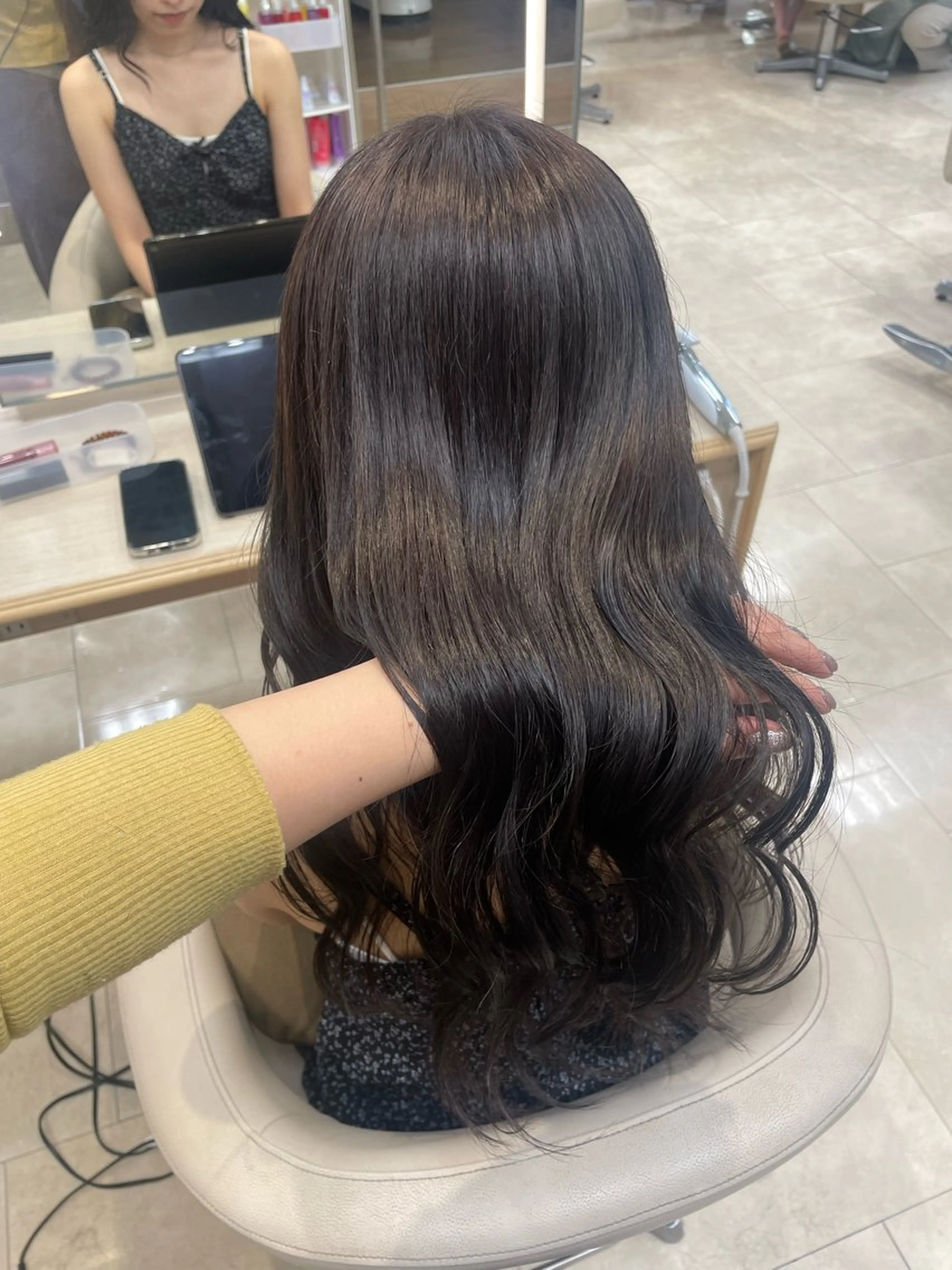 ロング カラー 透明感ベージュ🎀 レイヤー/AOのヘアスタイル