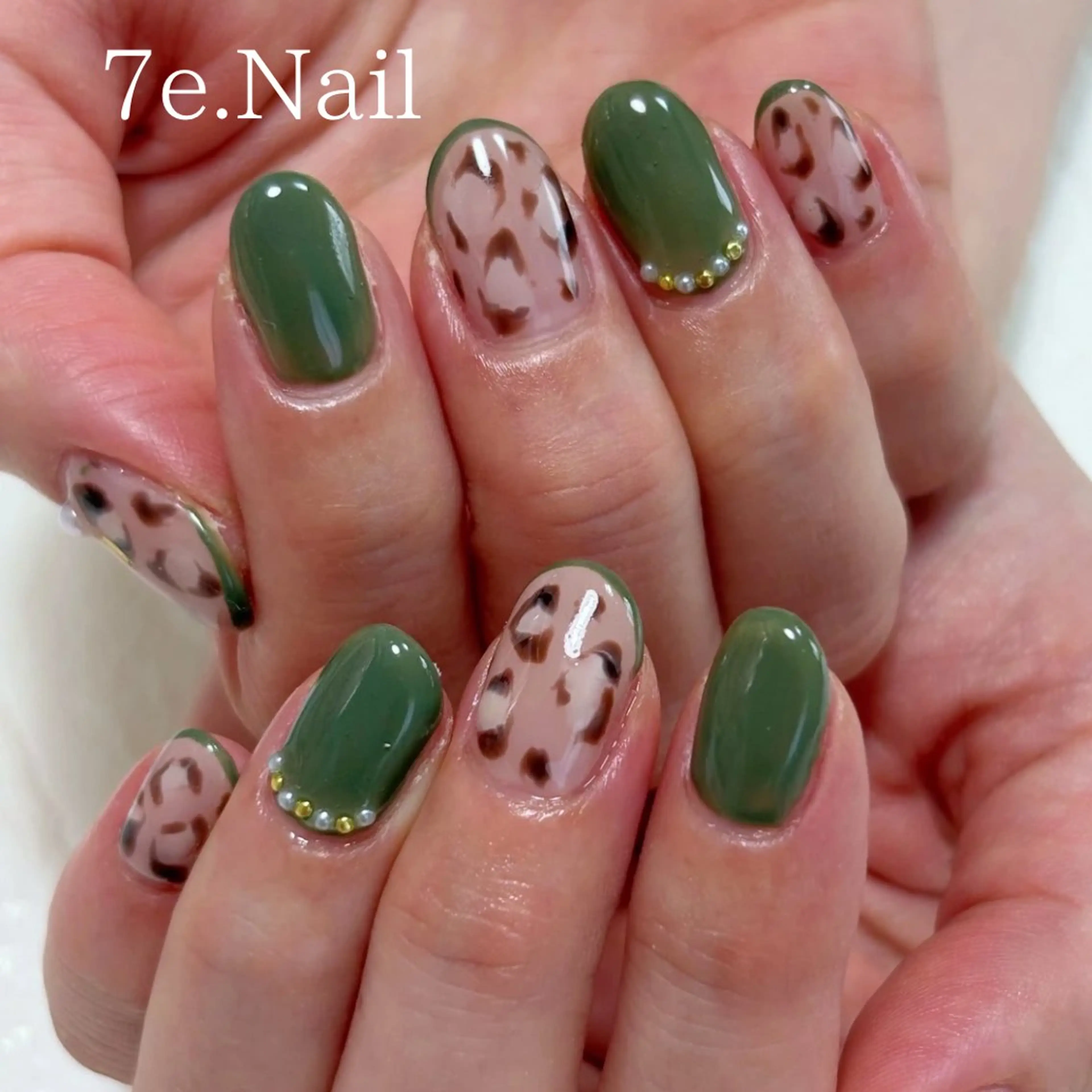 ネイル 7e. Nailのネイルデザイン