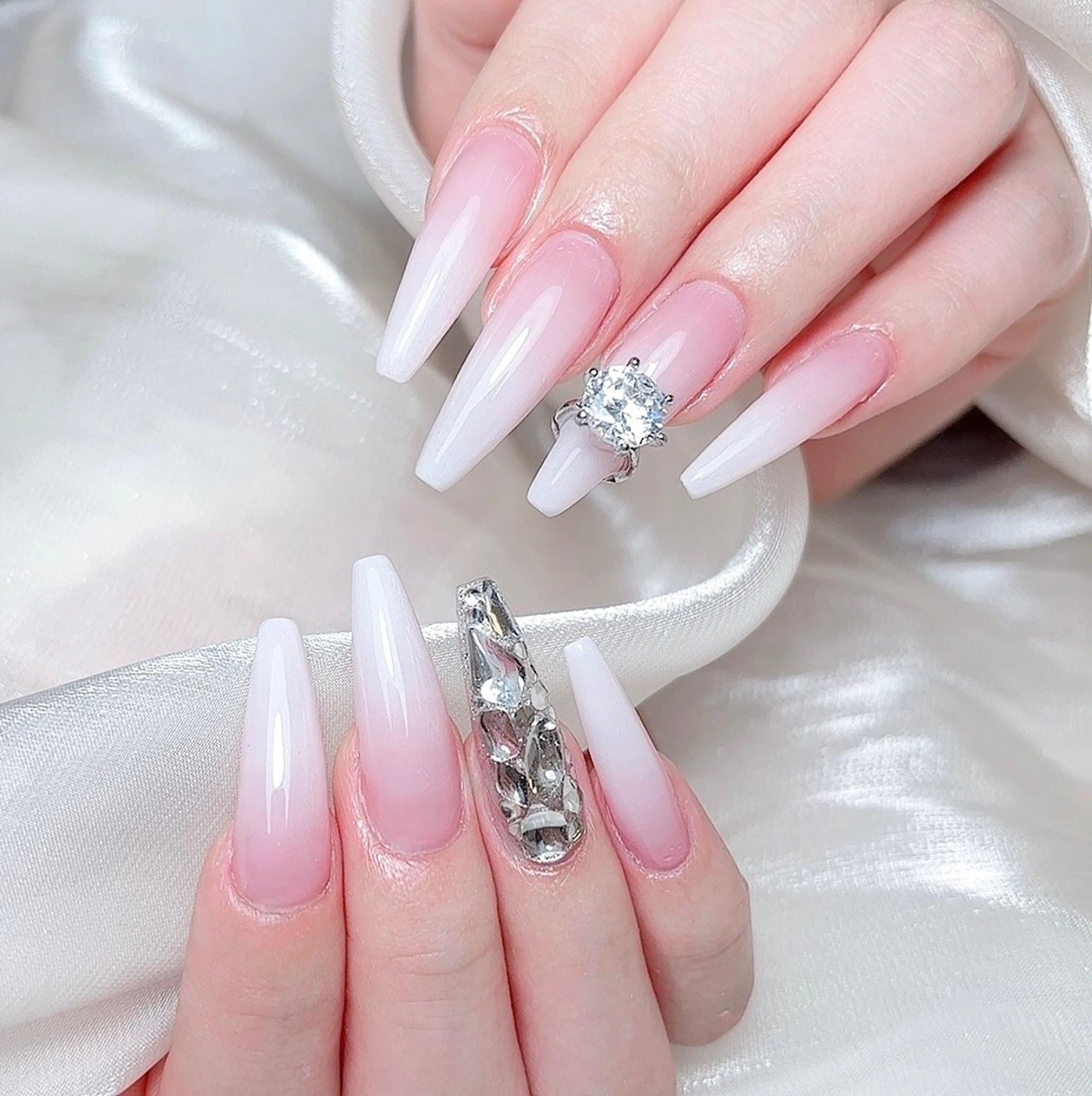 ネイル ハンドネイル 🎀Ｍ nails✨ ビューティーのネイルデザイン