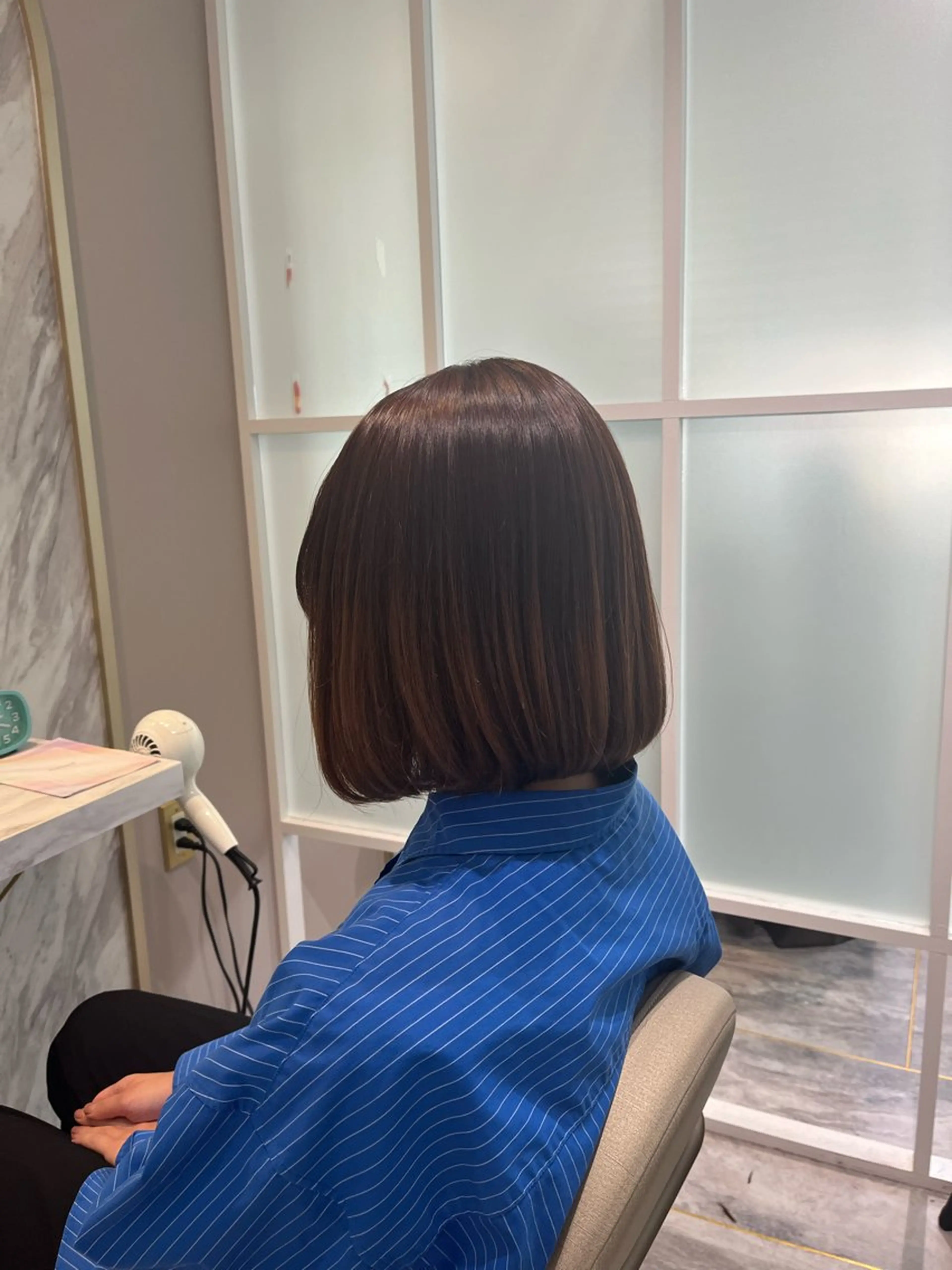 ミディアム カット ヘアカラー トリートメント 艶ボブ🌼 MAHOのヘアスタイル