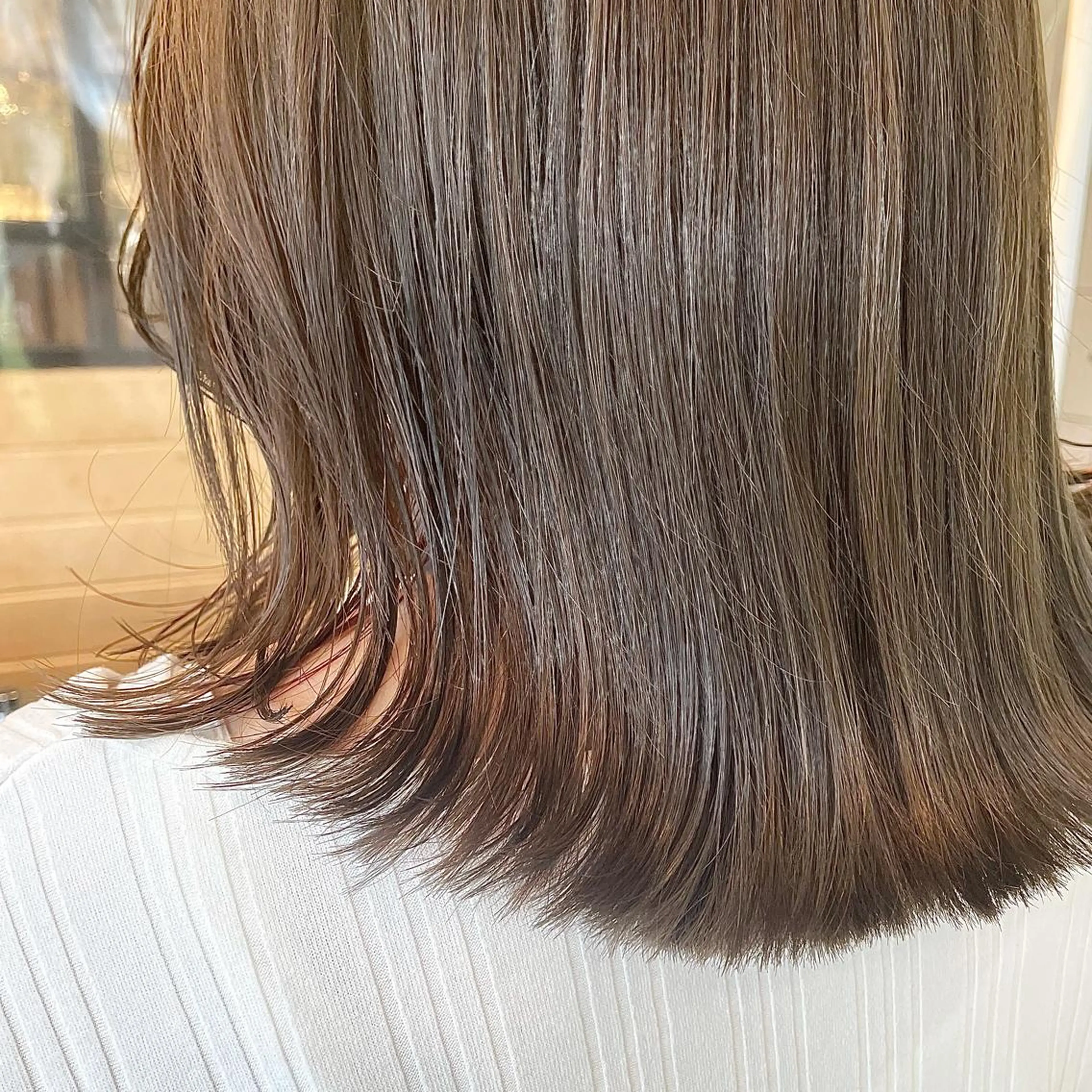 ミディアム カラー スナコザワ レナのヘアスタイル