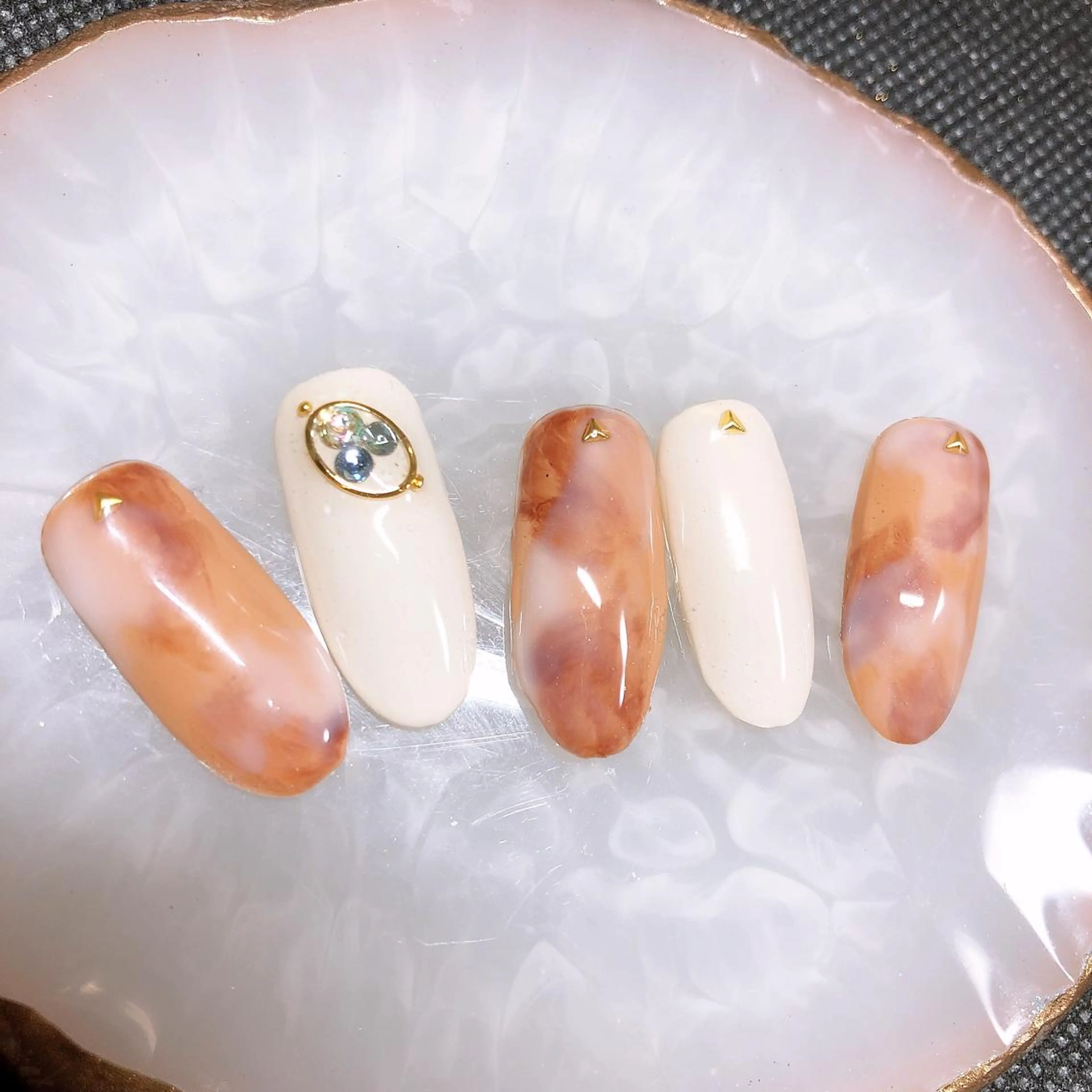 ネイル 大理石ネイル(マーブル) 奥園 良恵のネイルデザイン