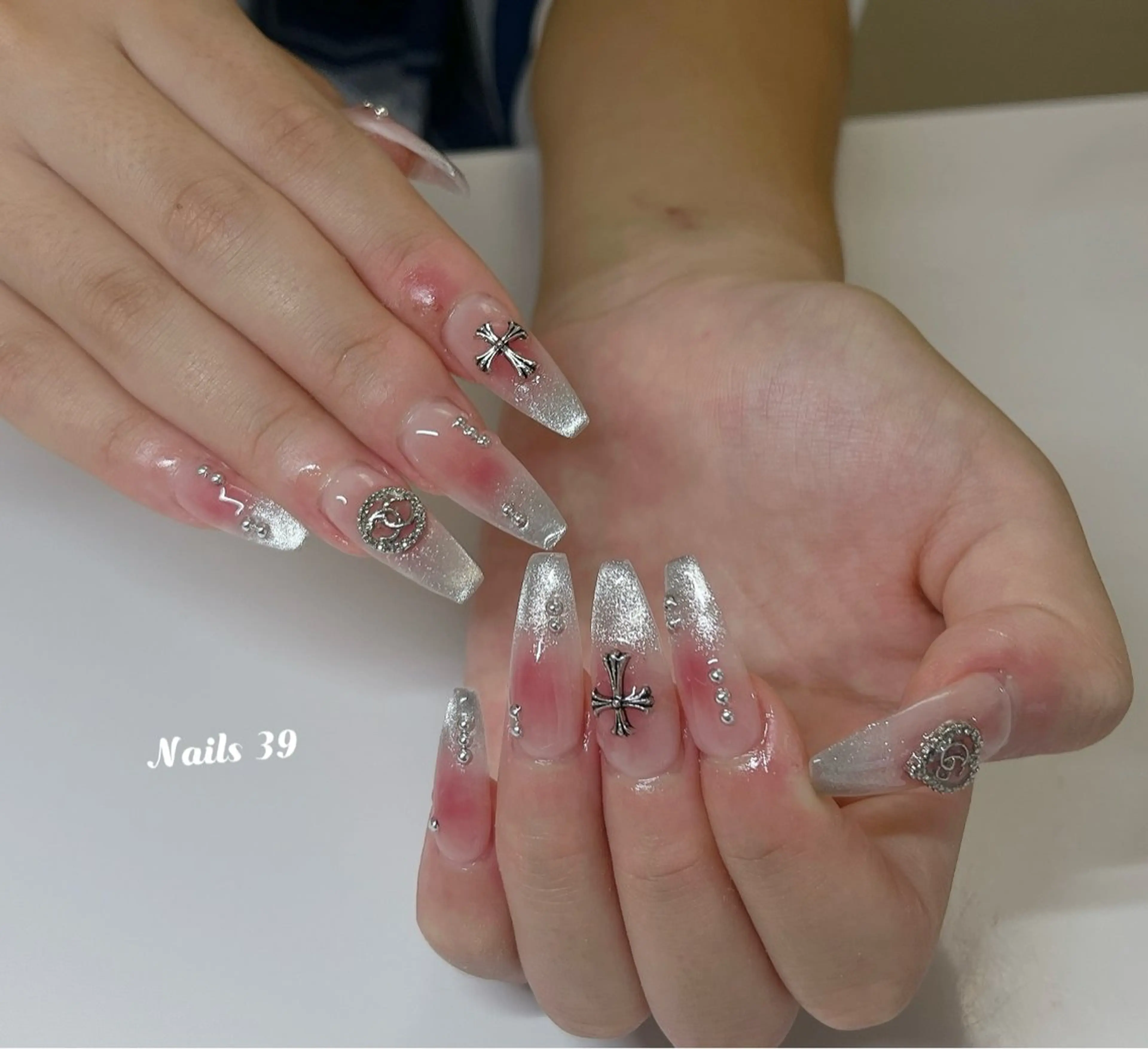 ネイル ハンドネイル ハンドケア Nails 39のネイルデザイン