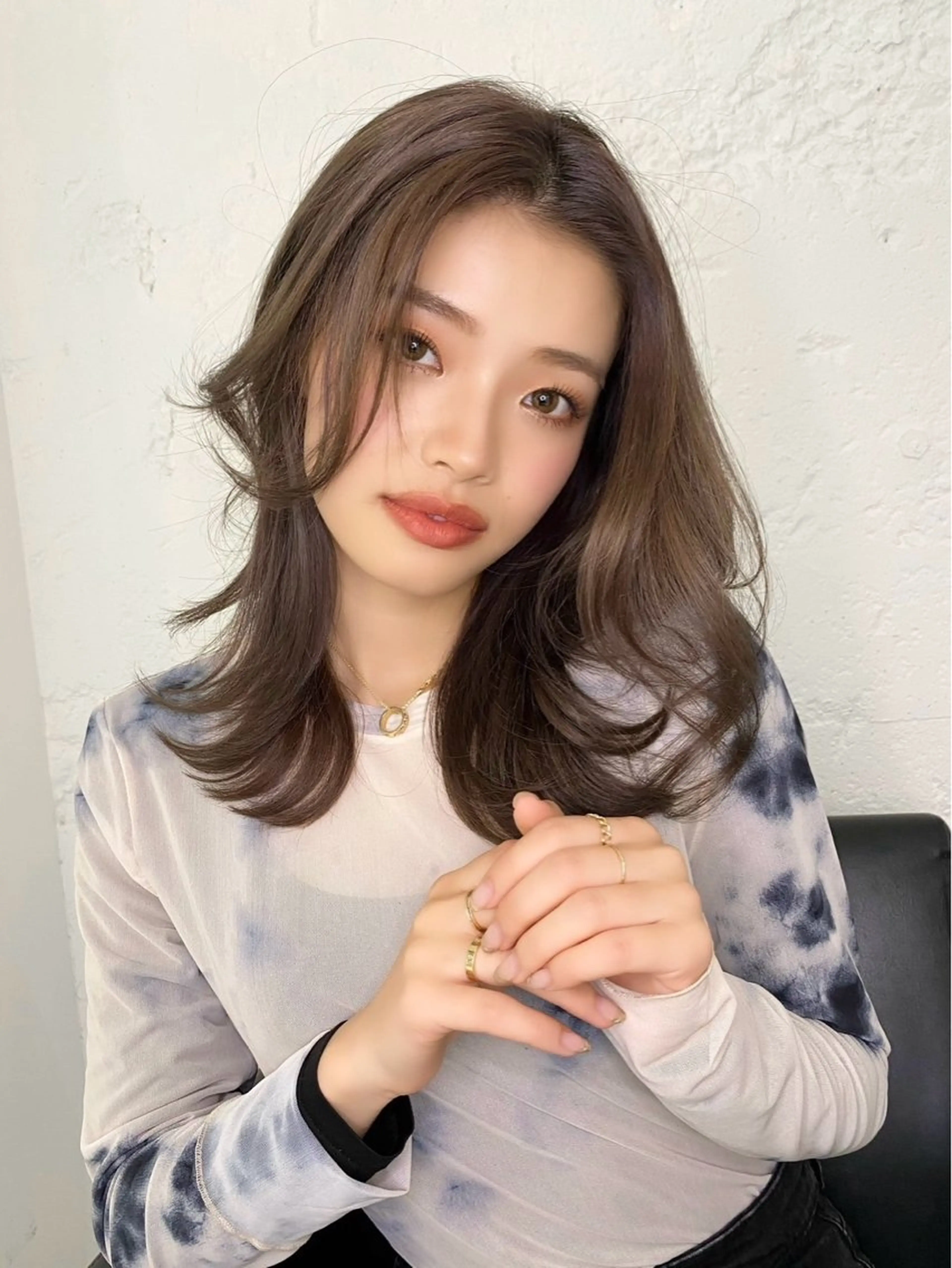 ミディアム カラー カット ヘアカラー トリートメント レイヤーカット BLend 渋谷のヘアスタイル