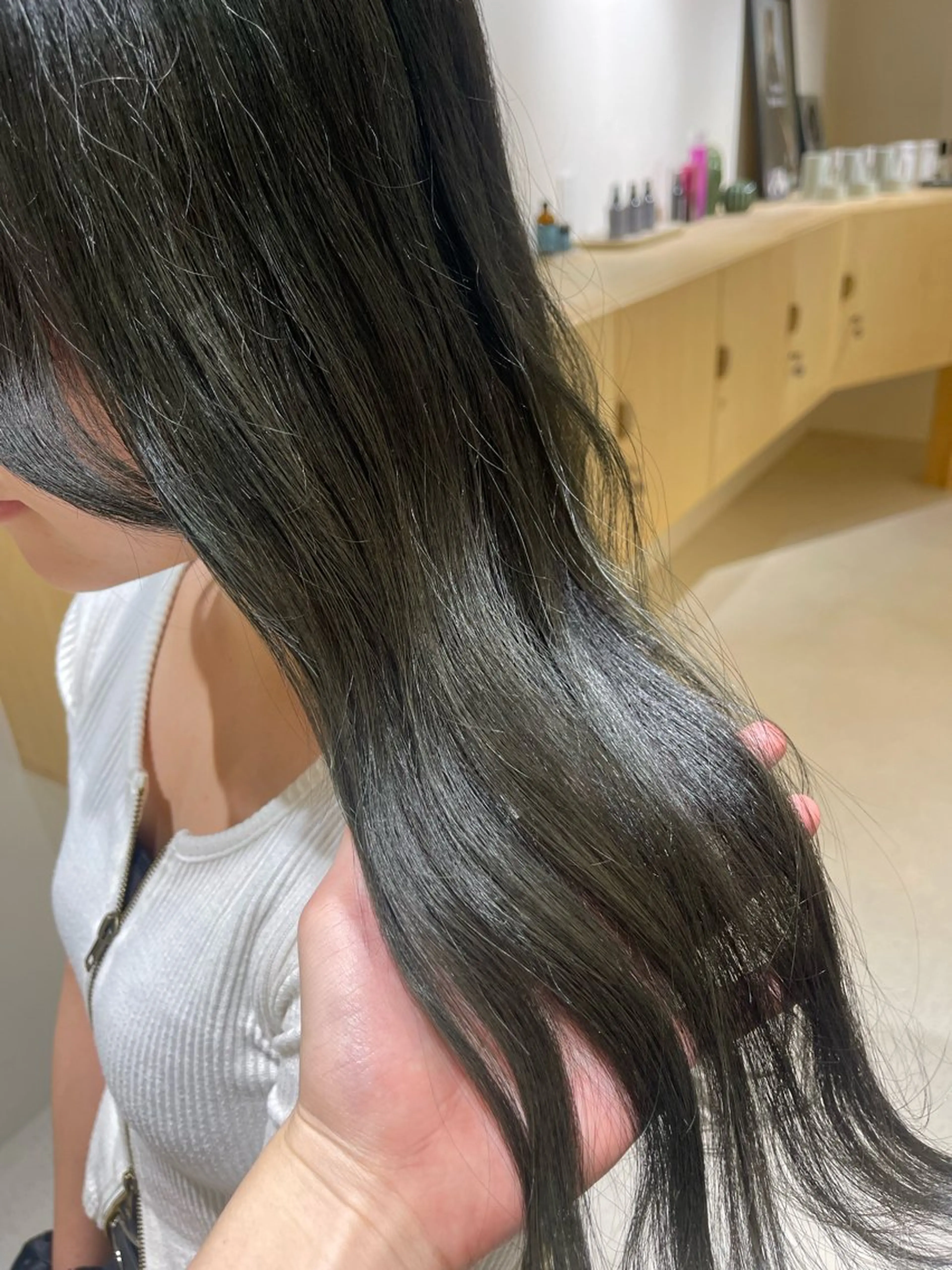 ロング ヘアカラー 蜂須賀🐝縮毛矯正 ストレートパーマのヘアスタイル