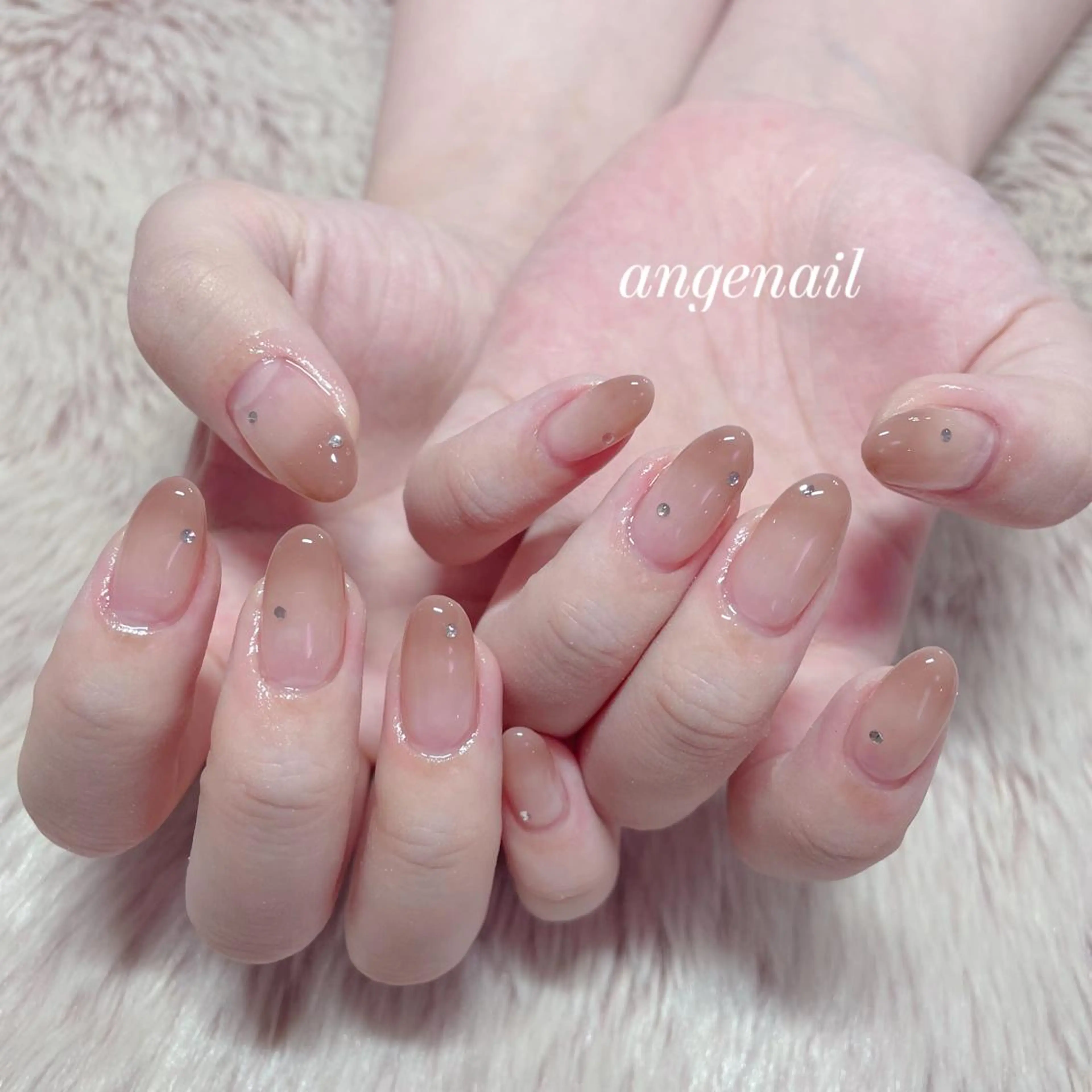 ネイル ハンドネイル オーナーネイリスト MAKIのネイルデザイン