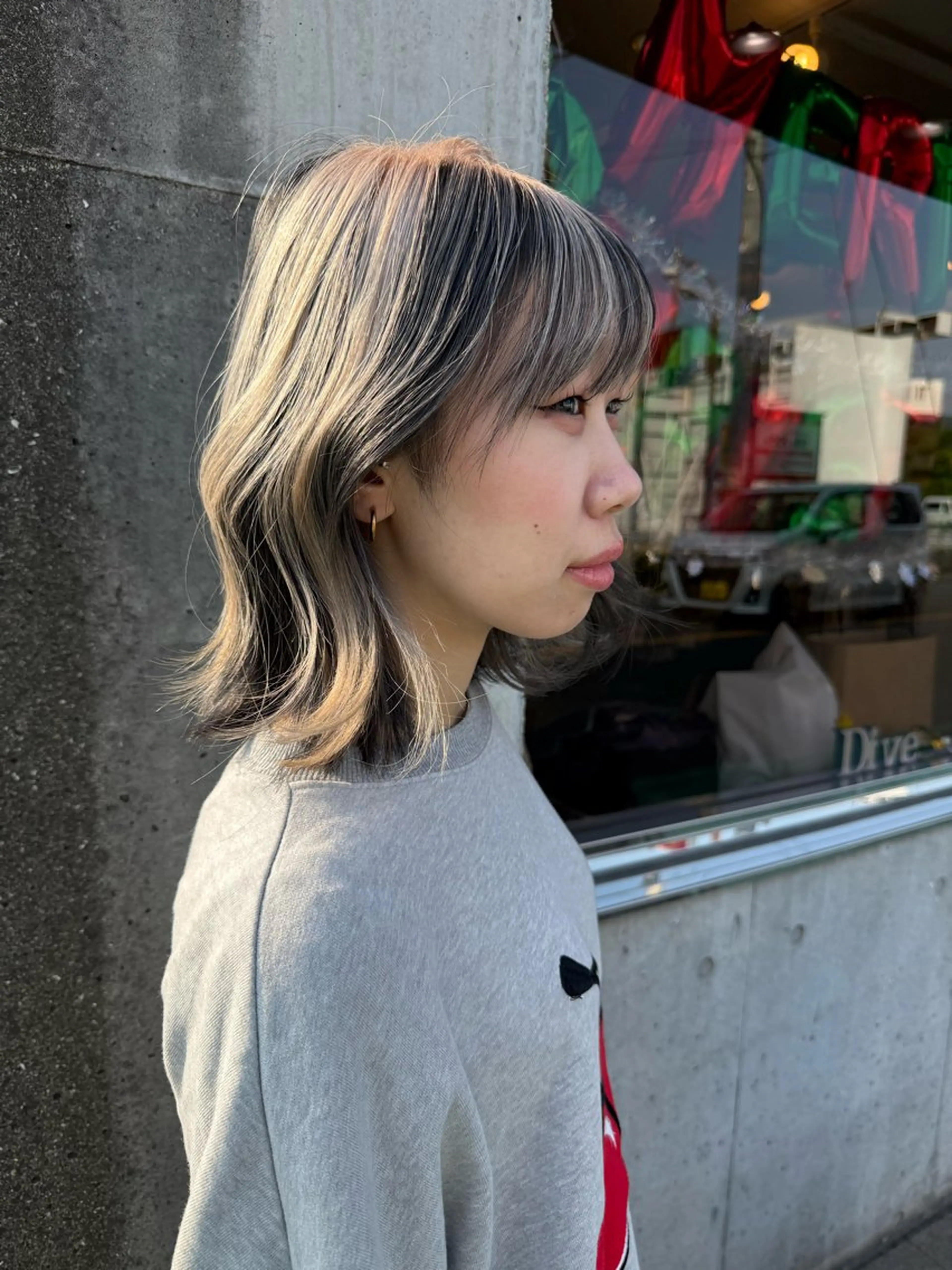 ミディアム カラー カット ヘアカラー シモダ クルミのヘアスタイル