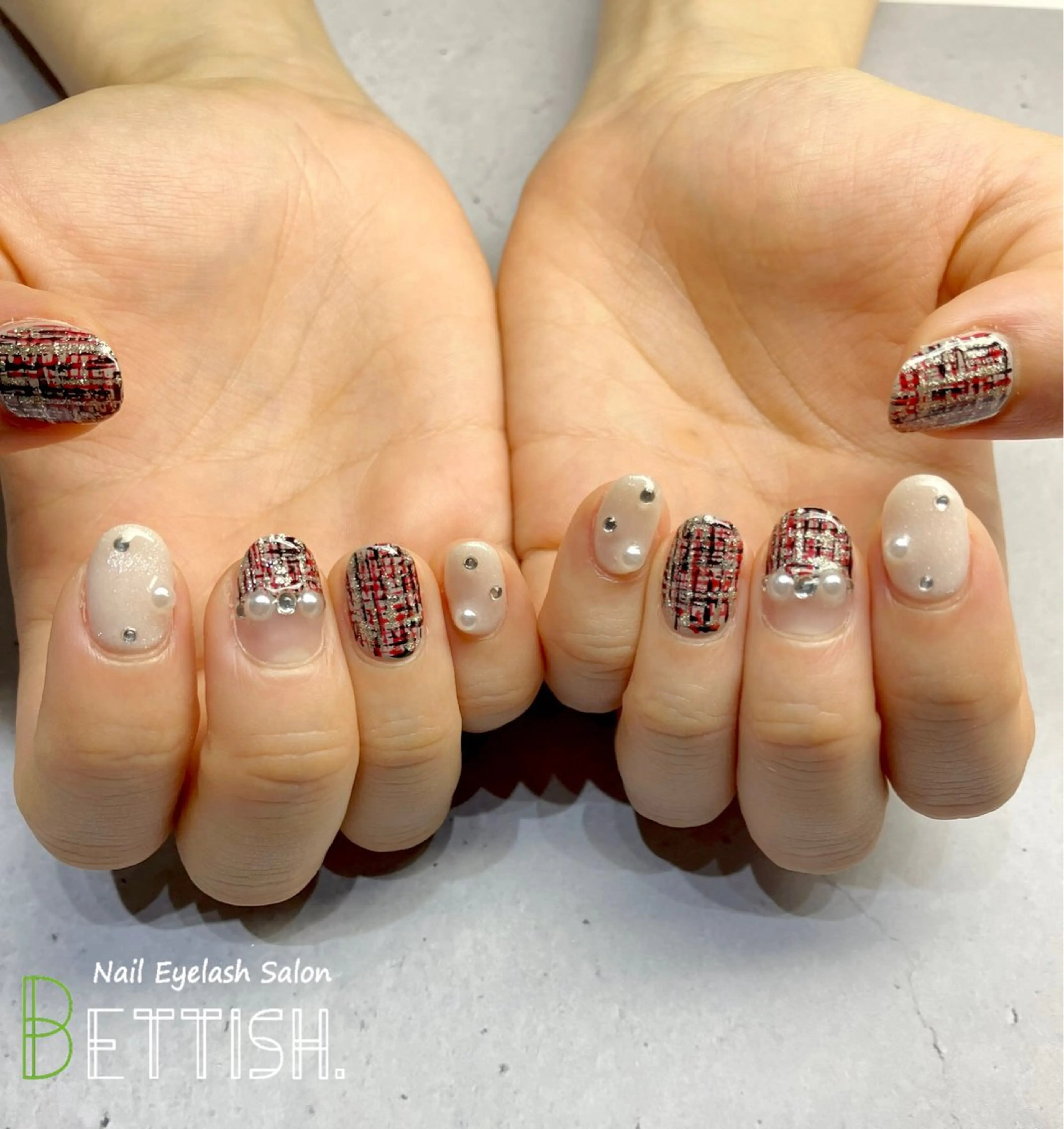ネイル 赤色 ツイードネイル BETTISH. KUMIKO☺︎︎のネイルデザイン