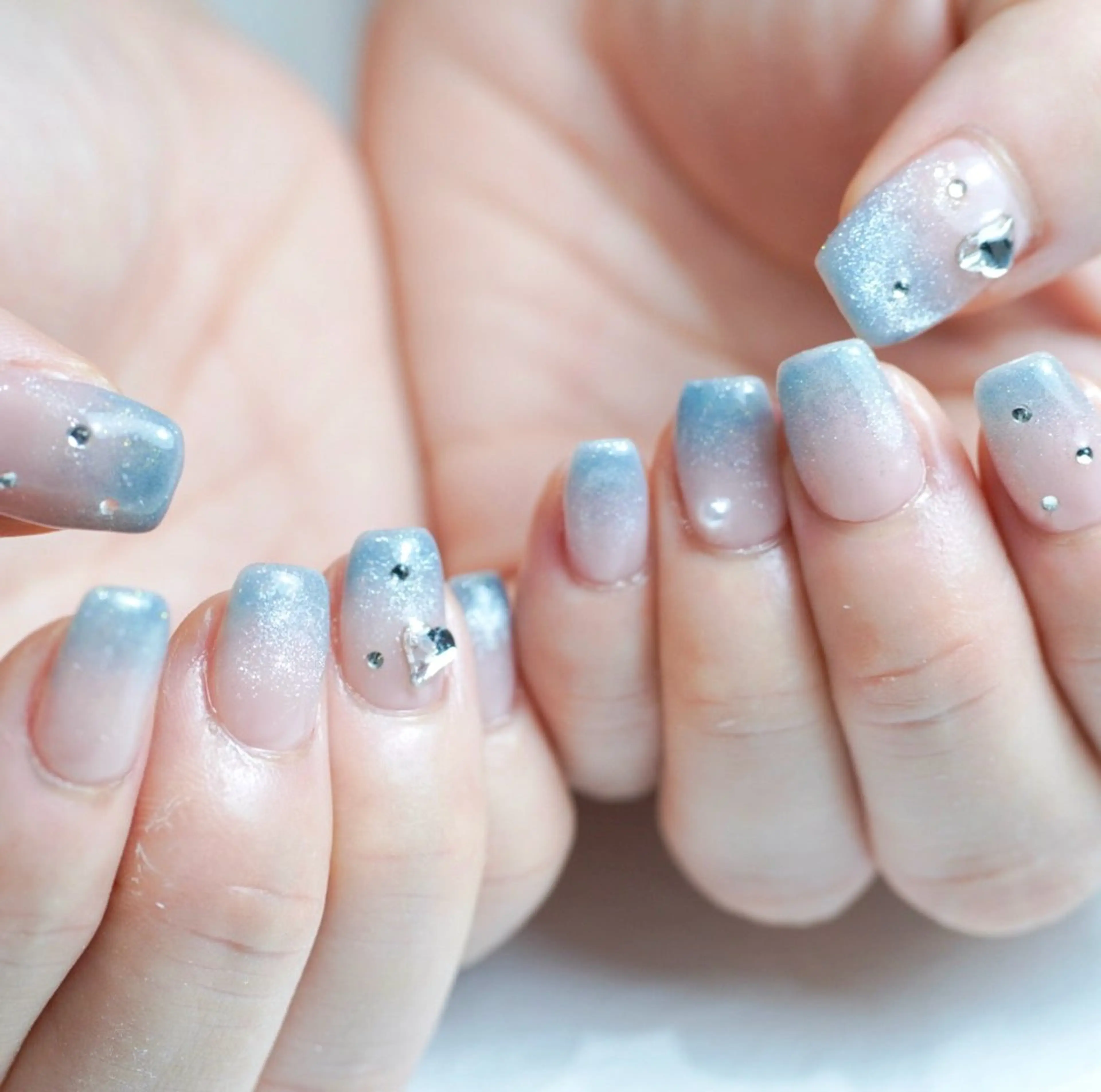 ミディアム ハンドネイル Re nailのネイルデザイン