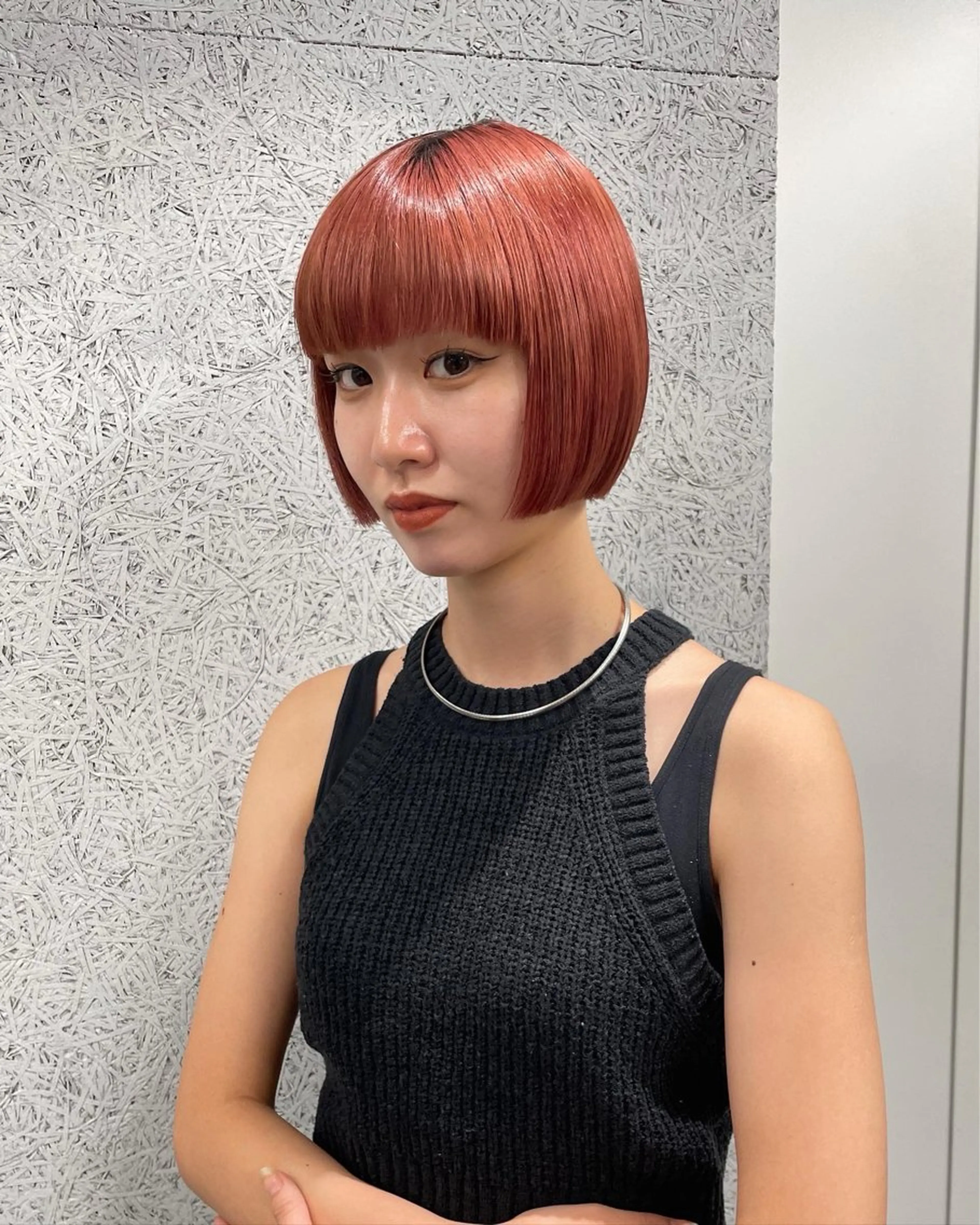 ショート 切りっぱなしボブ レイヤー/縮毛矯正のヘアスタイル