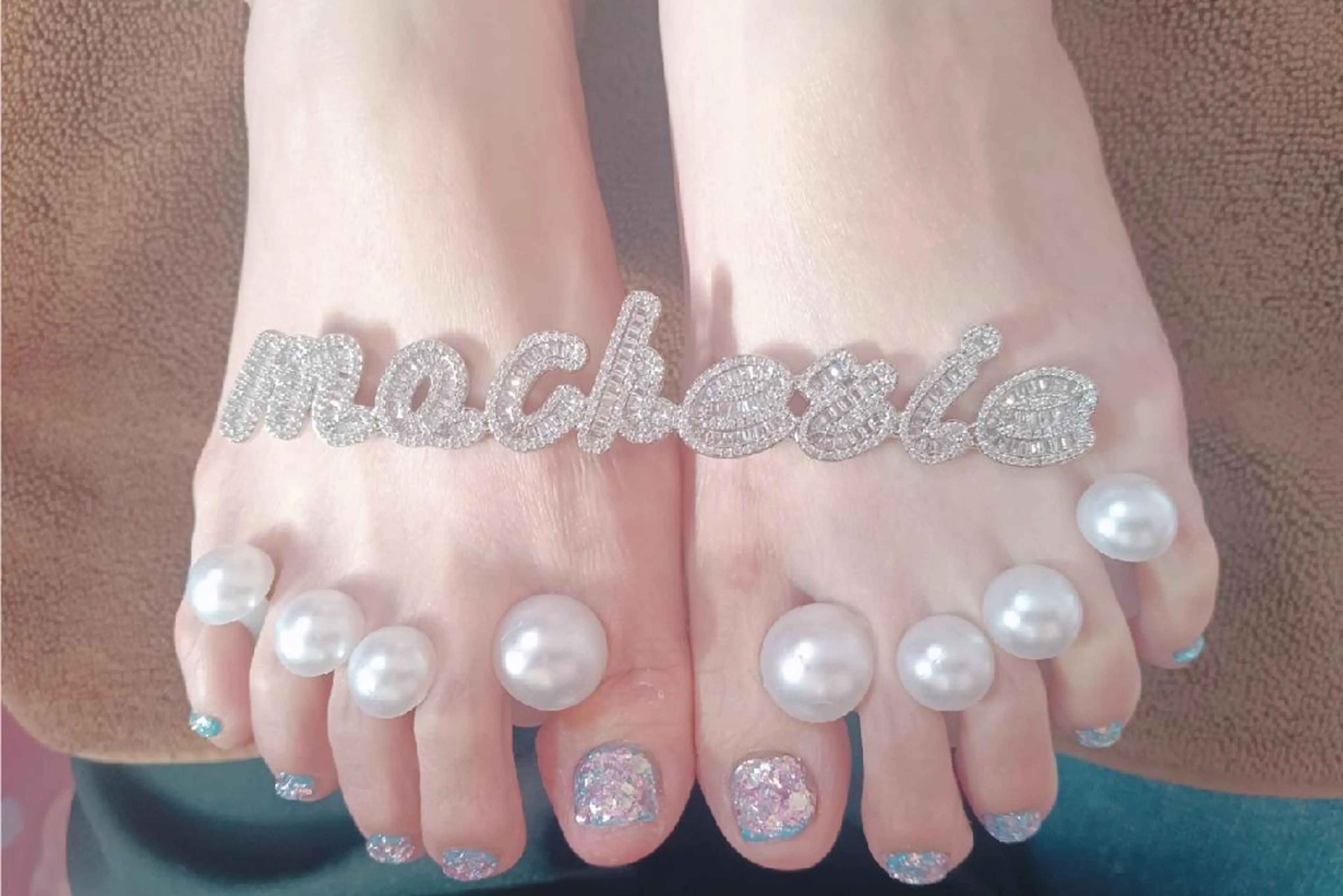 ネイル フットネイル キラキラネイル フットネイル Nail Salon macherieのネイルデザイン