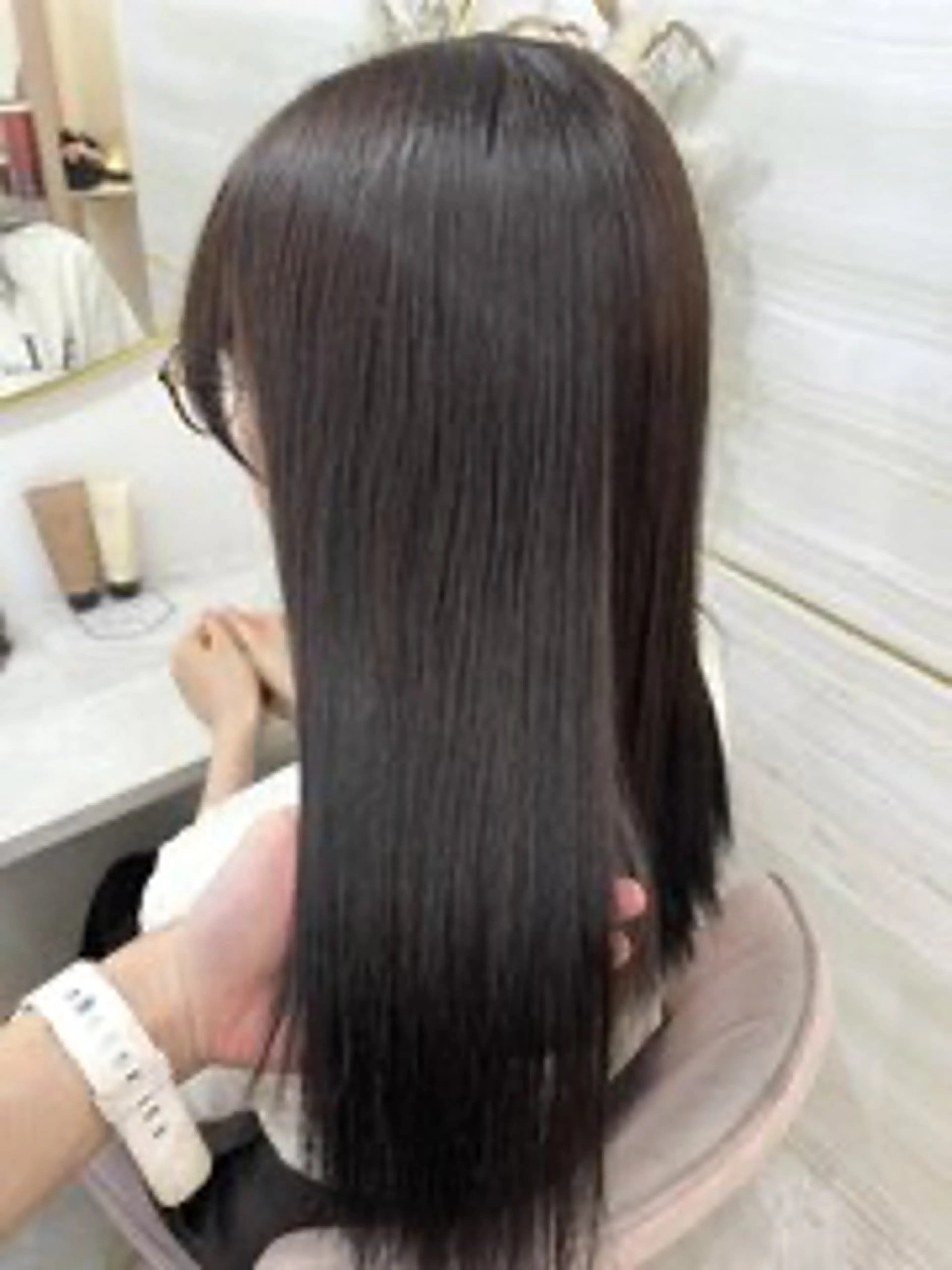 ロング カラー elu あやね 🤍🫧カラーモデルのヘアスタイル