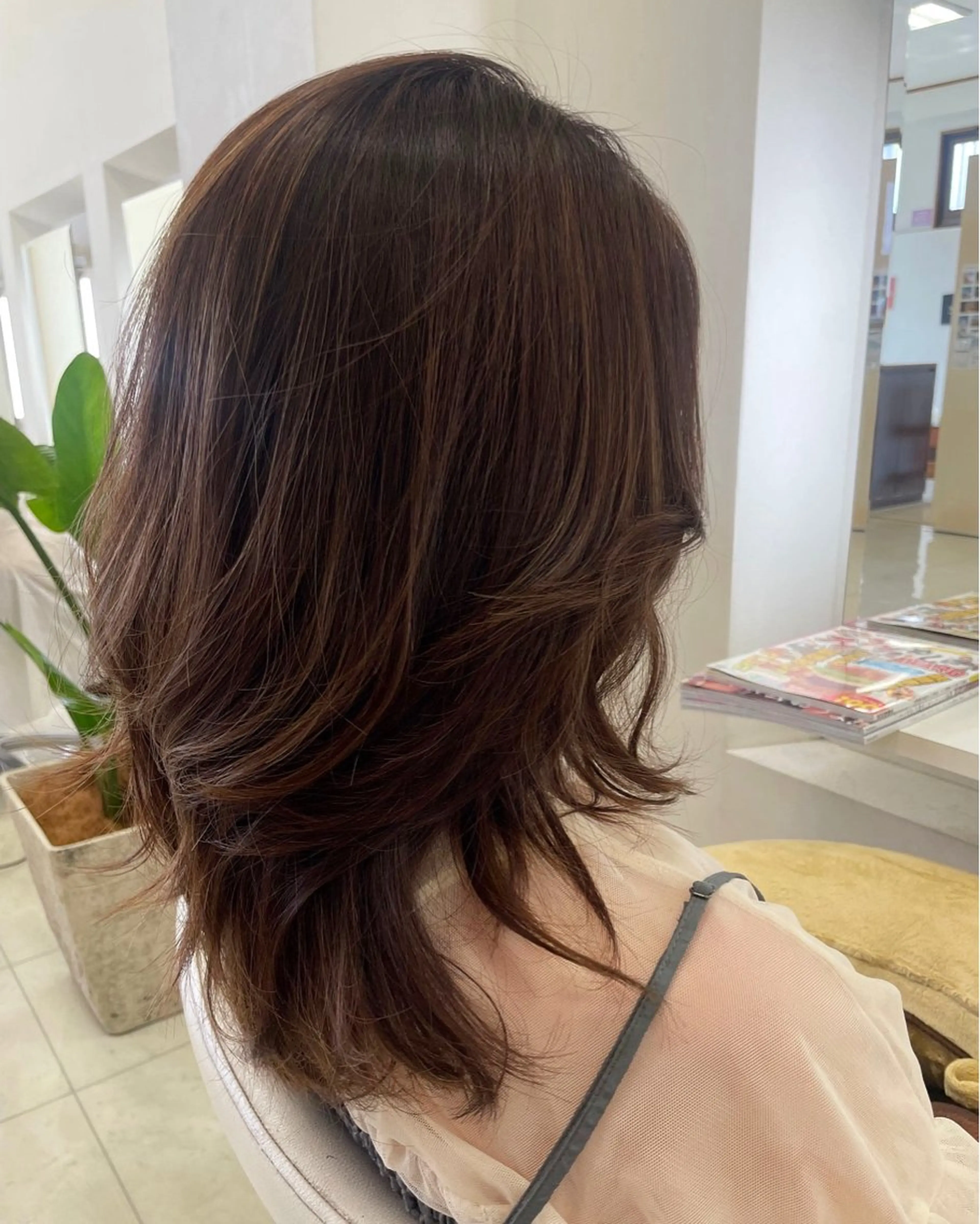 ロング カラー ベージュカラー レイヤーカット ヘアカラー いけだ ゆうのヘアスタイル