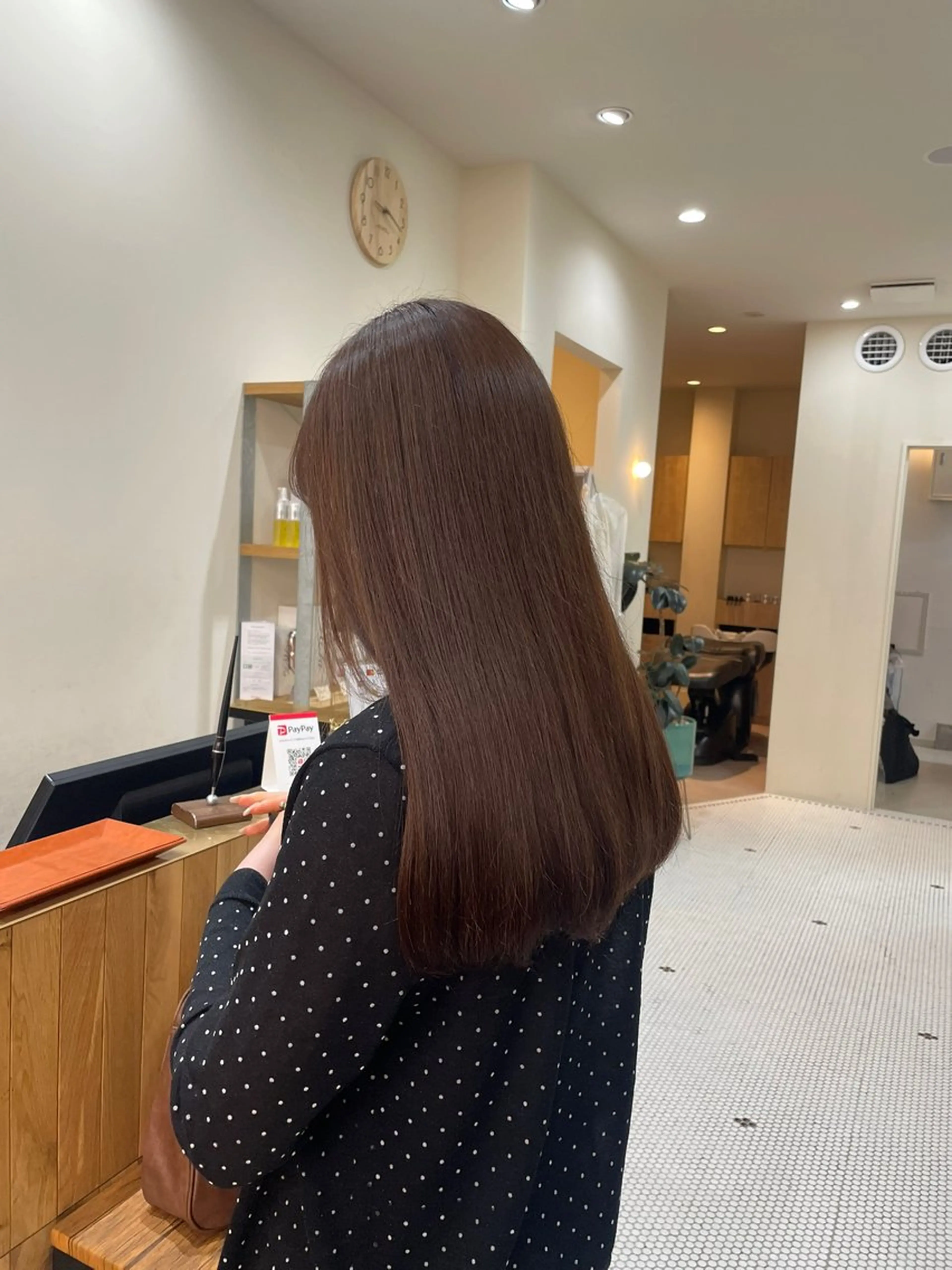 ロング レイヤーカット 🌱 ブリーチ  はるかのヘアスタイル