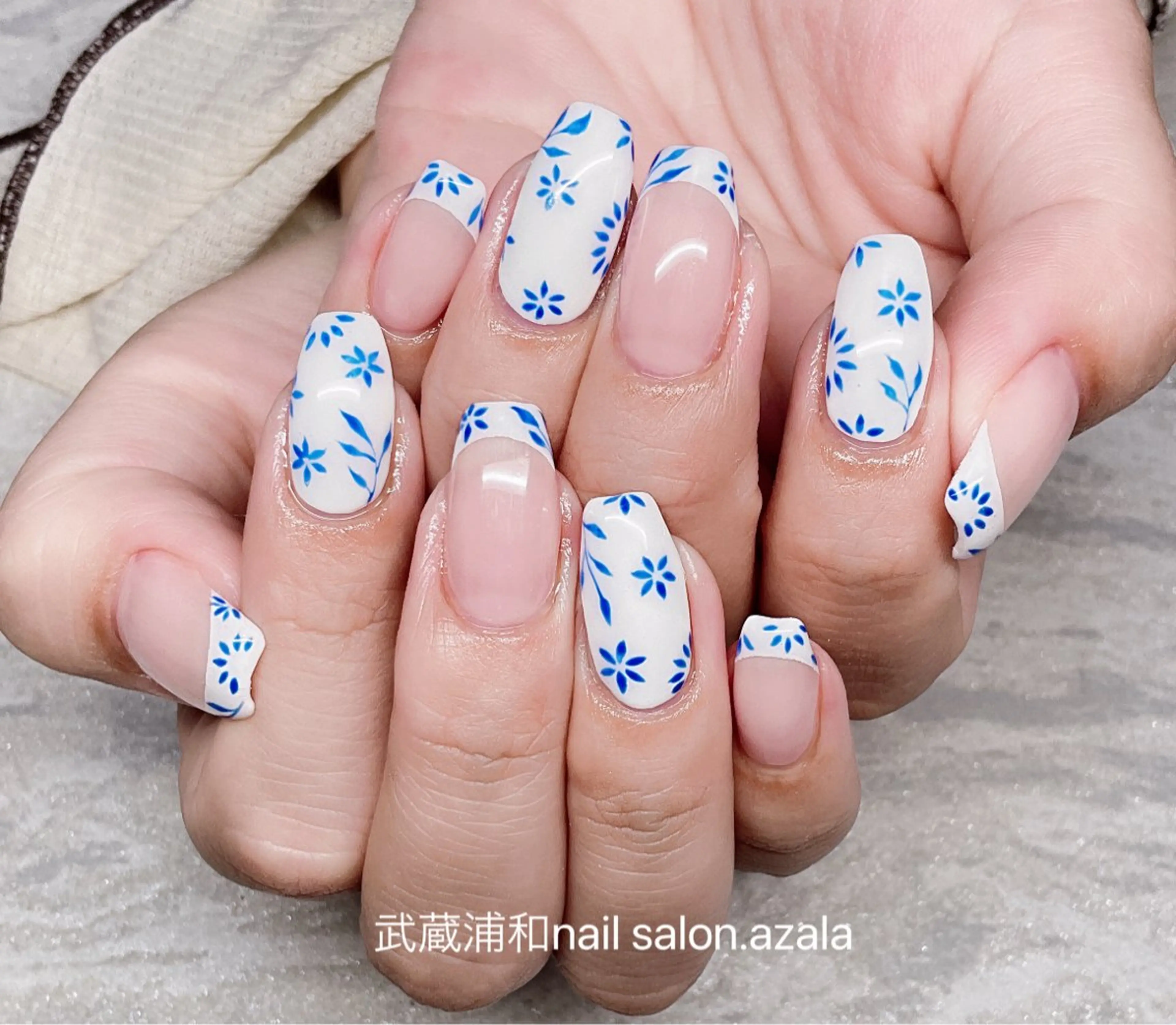 ネイル ハンドネイル R inのネイルデザイン