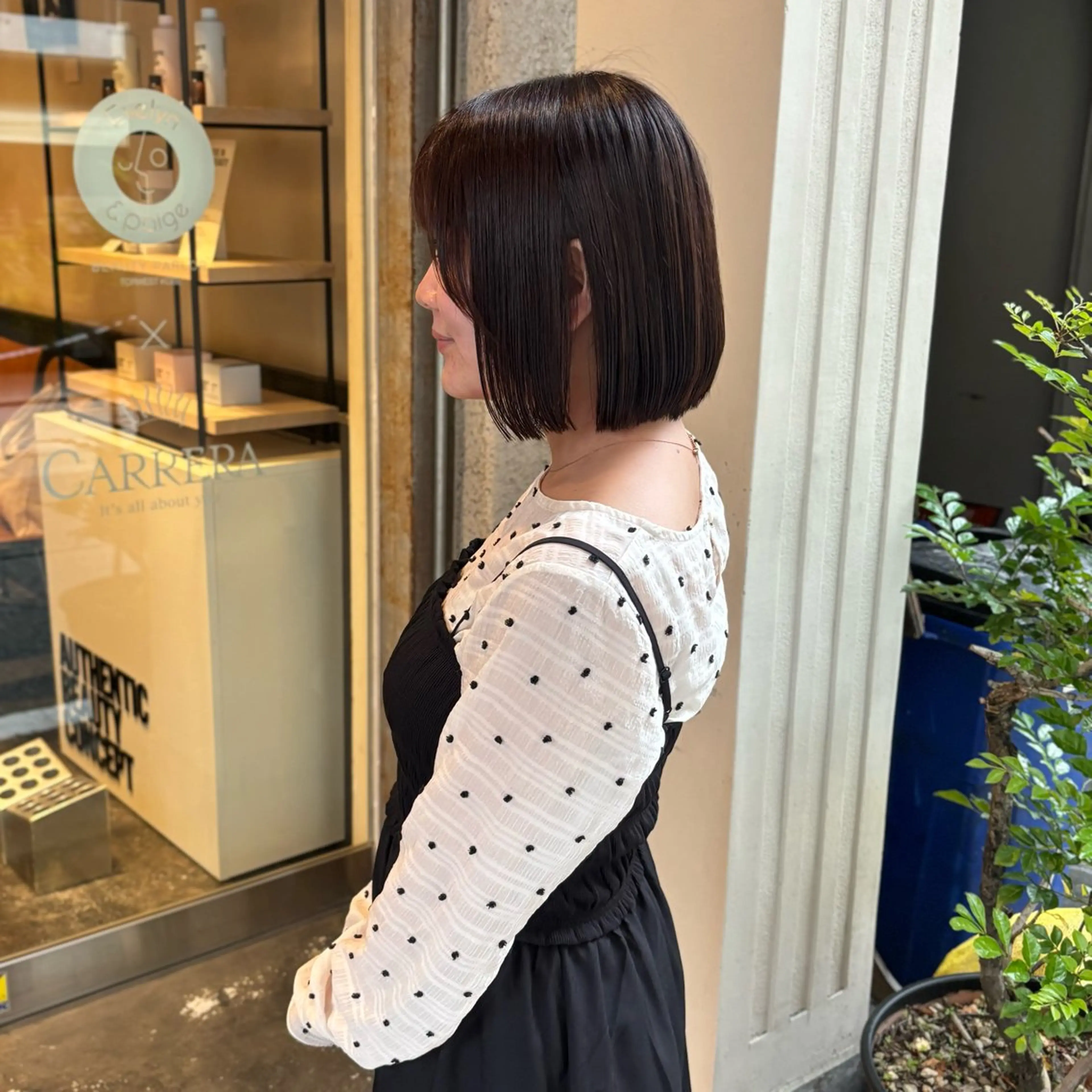 ショート ボブ 顔周りカット カット 芦刈 咲来のヘアスタイル
