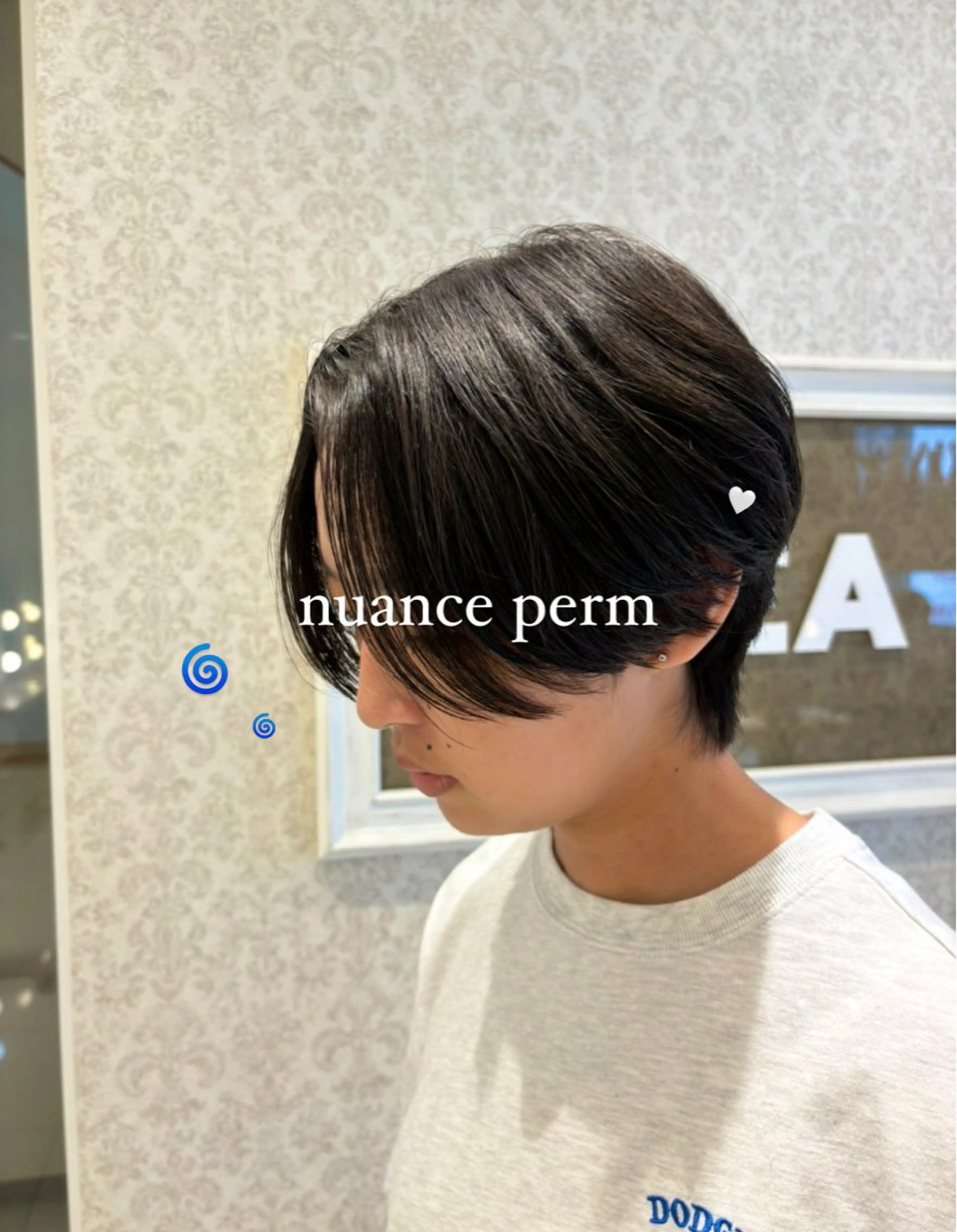 ショート パーマ ニュアンスパーマ ブリーチなしカラー/ 暖色カラー/艶カラーのヘアスタイル