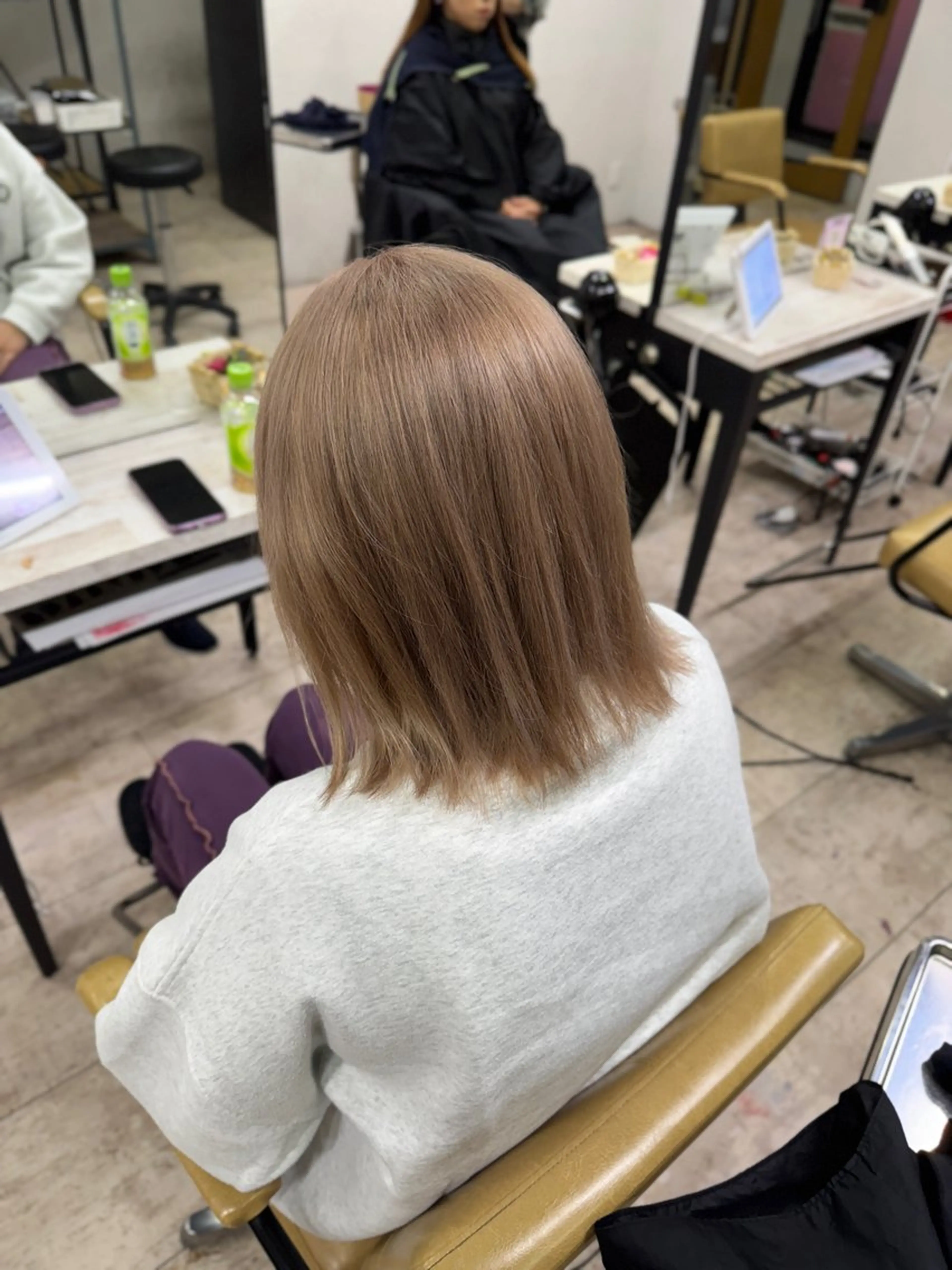 ミディアム カラー ダブルカラー ヘアカラー 槙川 郁弥のヘアスタイル