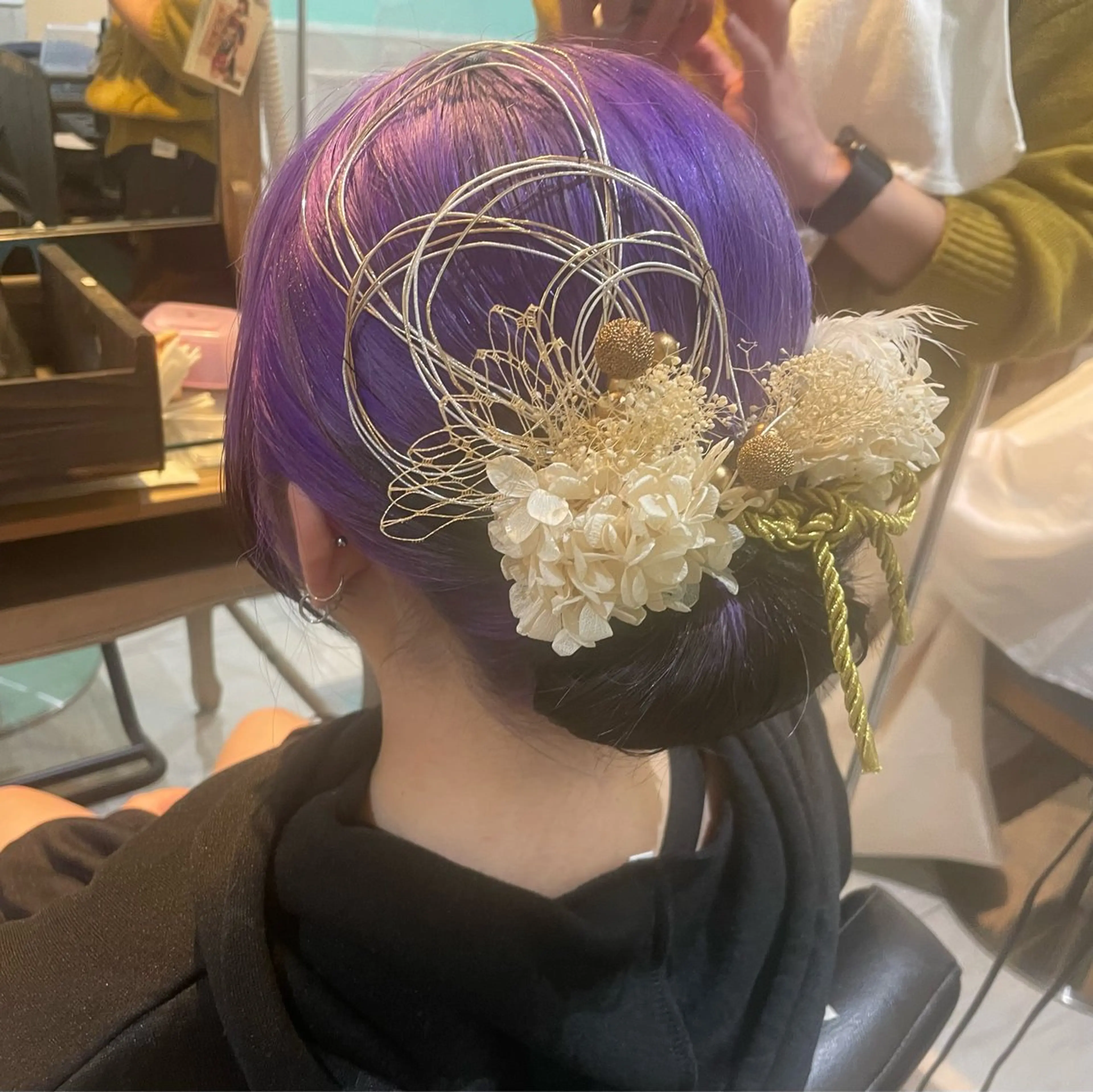 セミロング ヘアアレンジ 成人式 お団子ヘア ヘアセット 大川 夏実のヘアスタイル