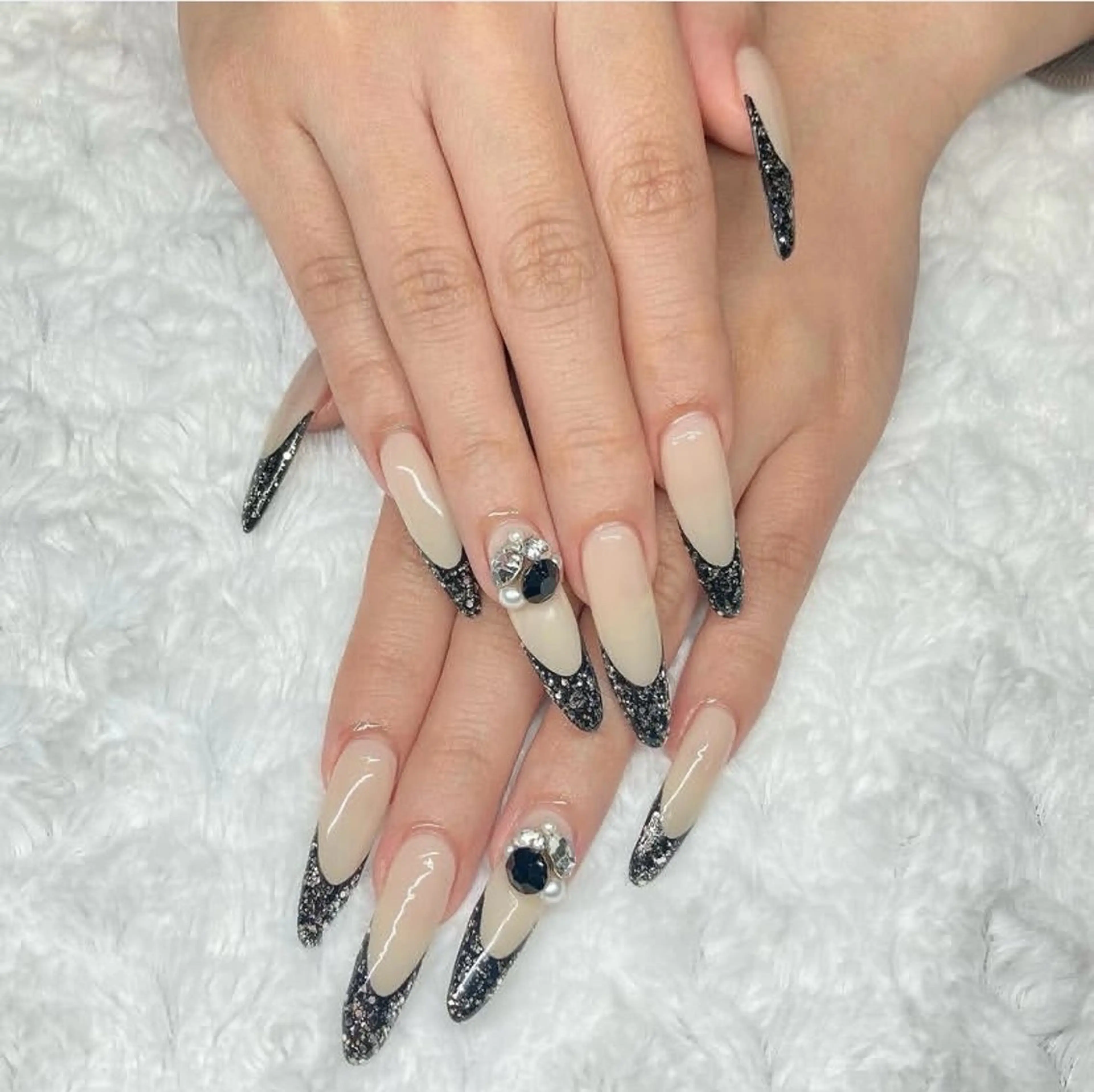 ⋆˖୨୧長さだし୨୧˖⋆　˳✦ベースカラーあり✦˳　　　　　　　　　オフありフレンチ🤍　☑️リピーター様+1.500円の写真