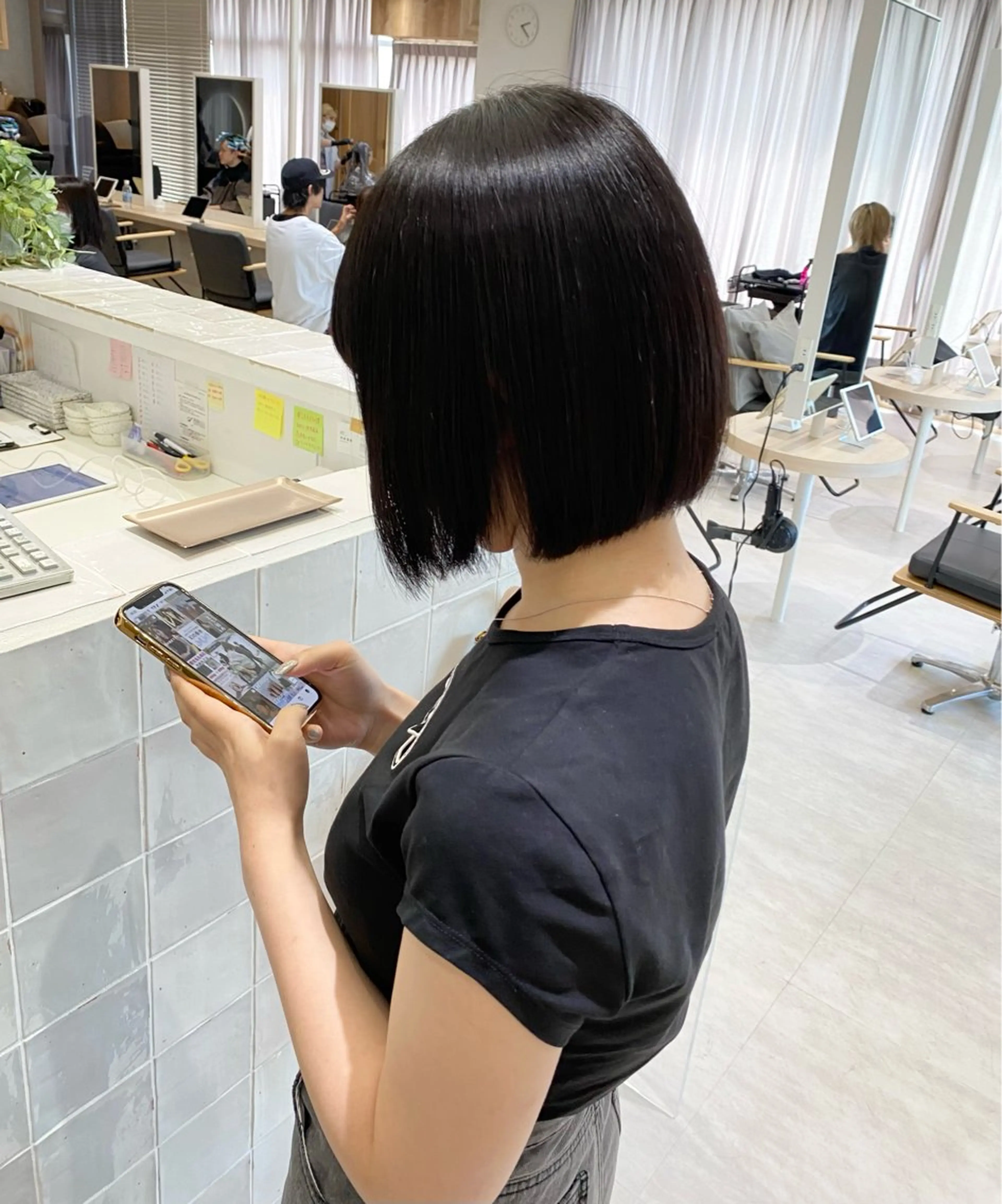 ショート トリートメント ✨髪質改善/顔周りカ ット/縮毛矯正✨三隅のヘアスタイル