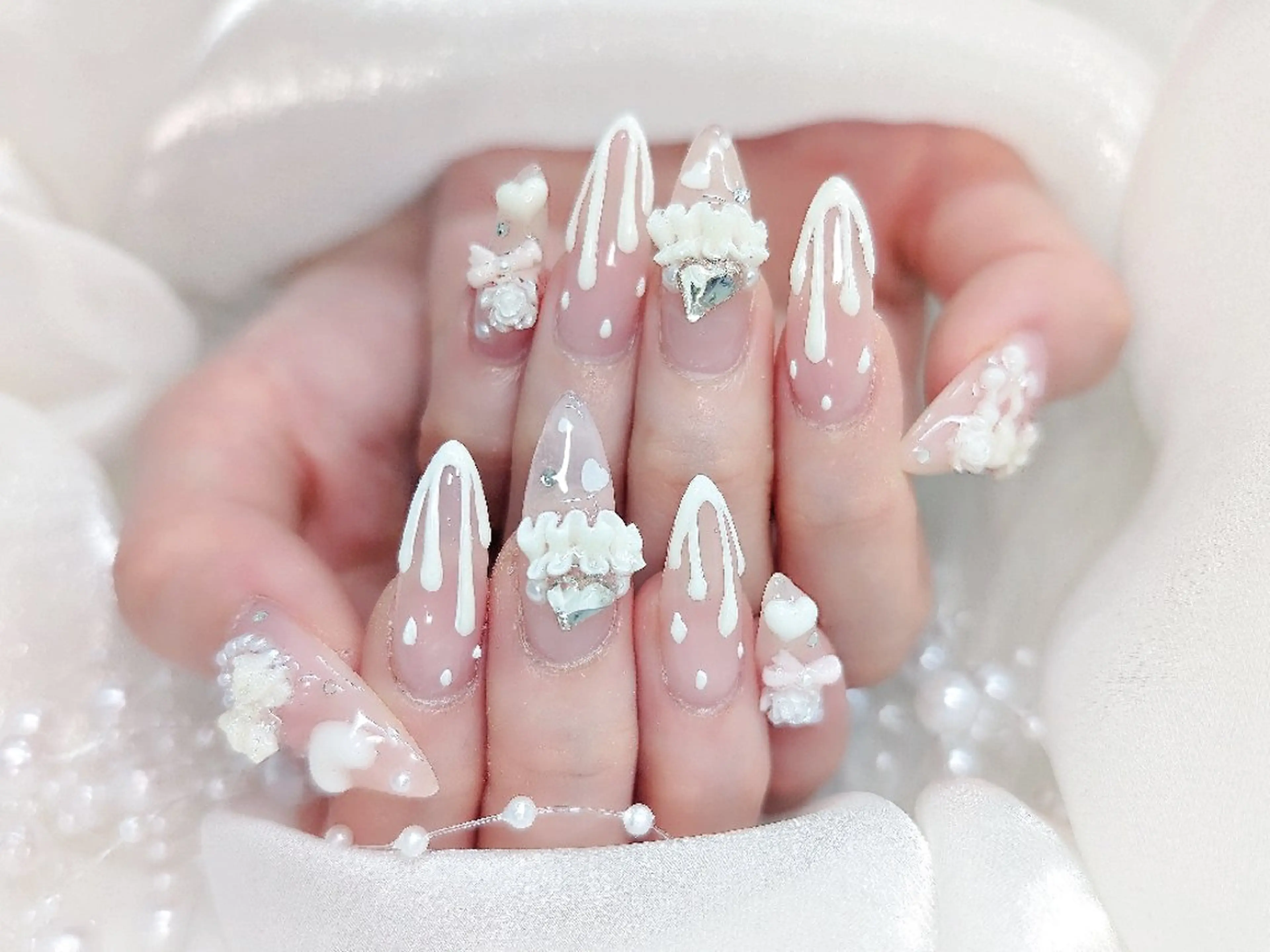ネイル チークネイル 成人式 長さ出し フラッシュネイル フレンチネイル Chouette Nailのネイルデザイン