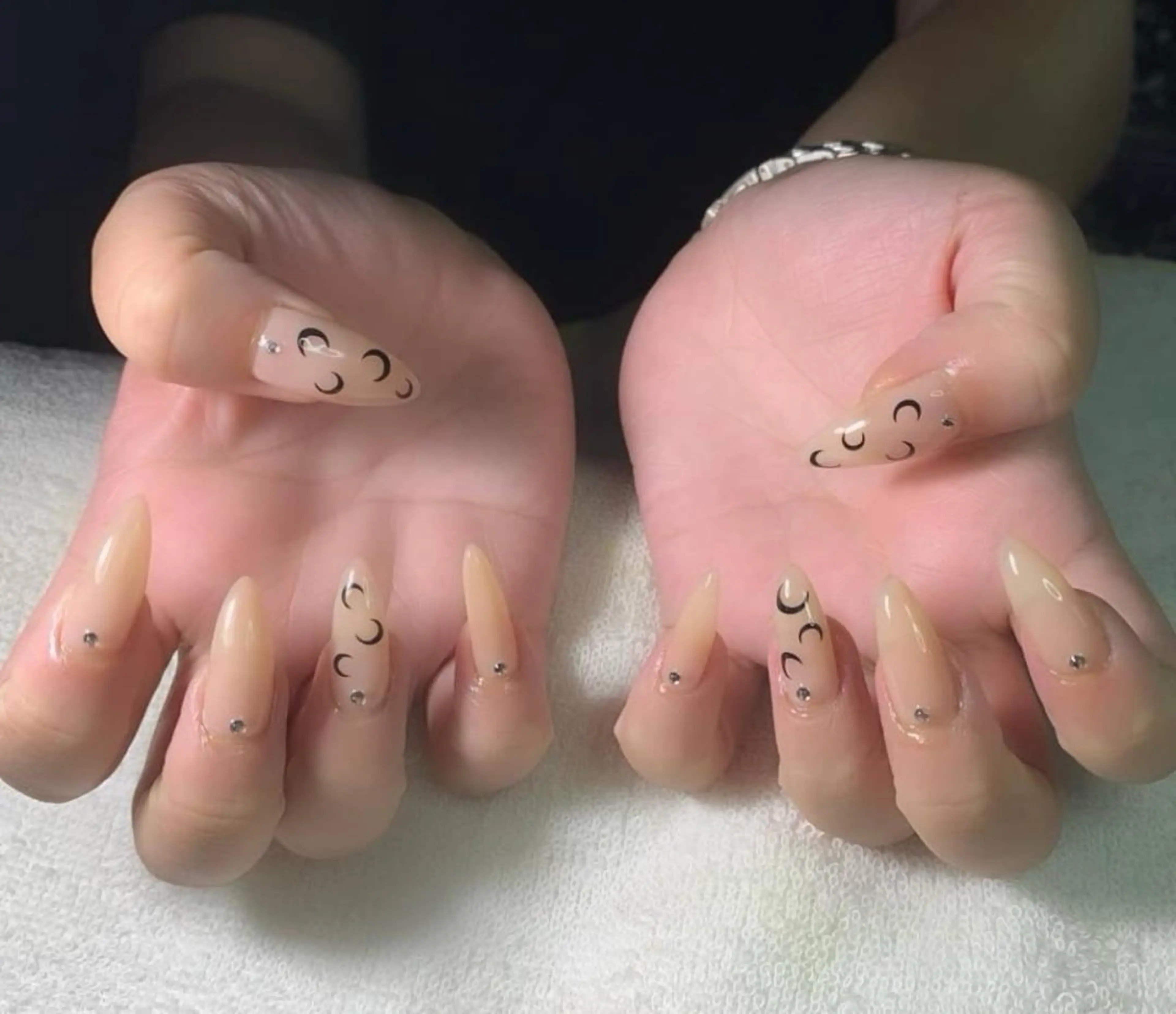 ネイル ハンドネイル フットネイル MHR nailのネイルデザイン