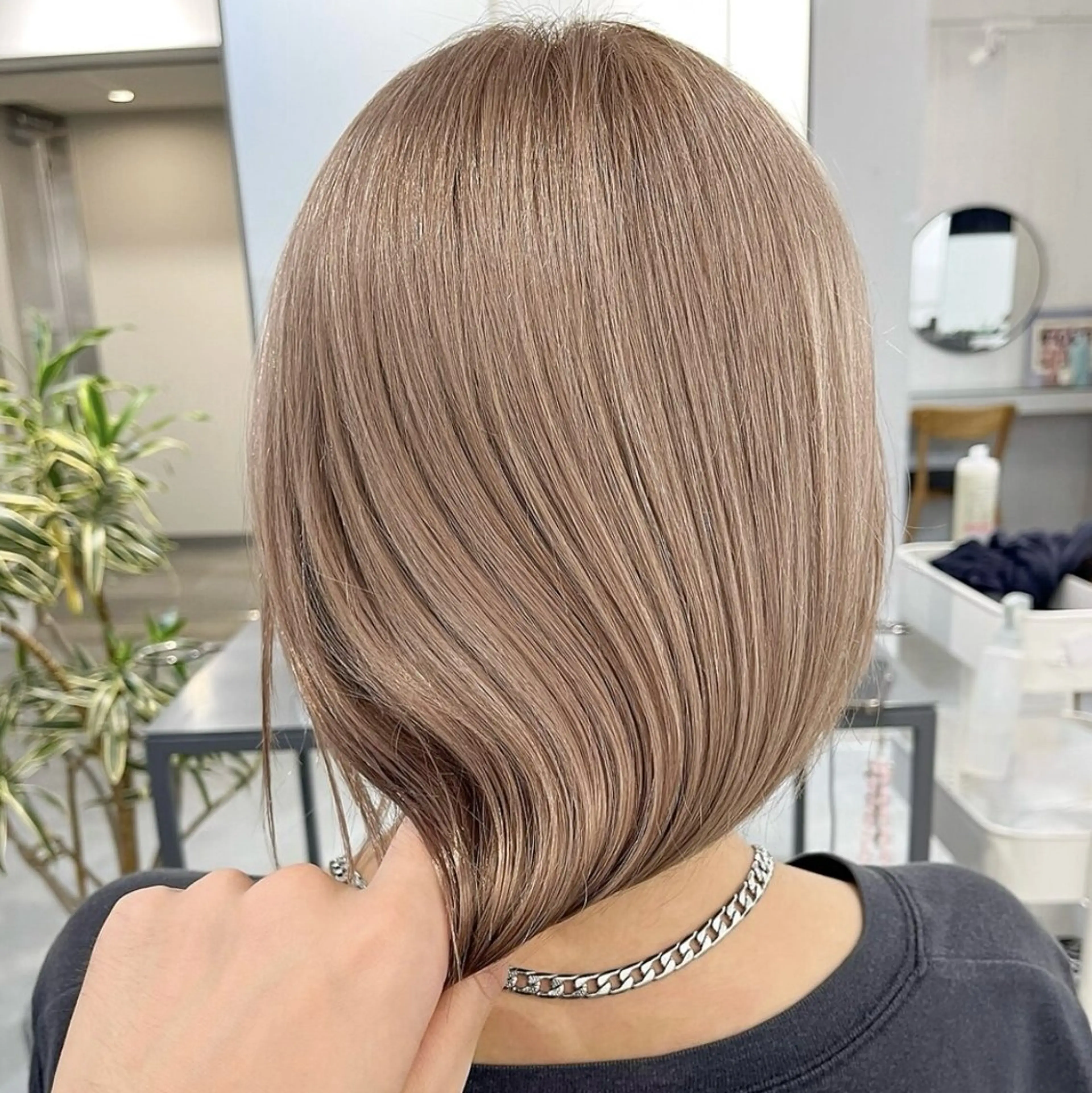 セミロング カラー ショート〜ボブ✂︎ 武蔵小杉　南澤佑介のヘアスタイル