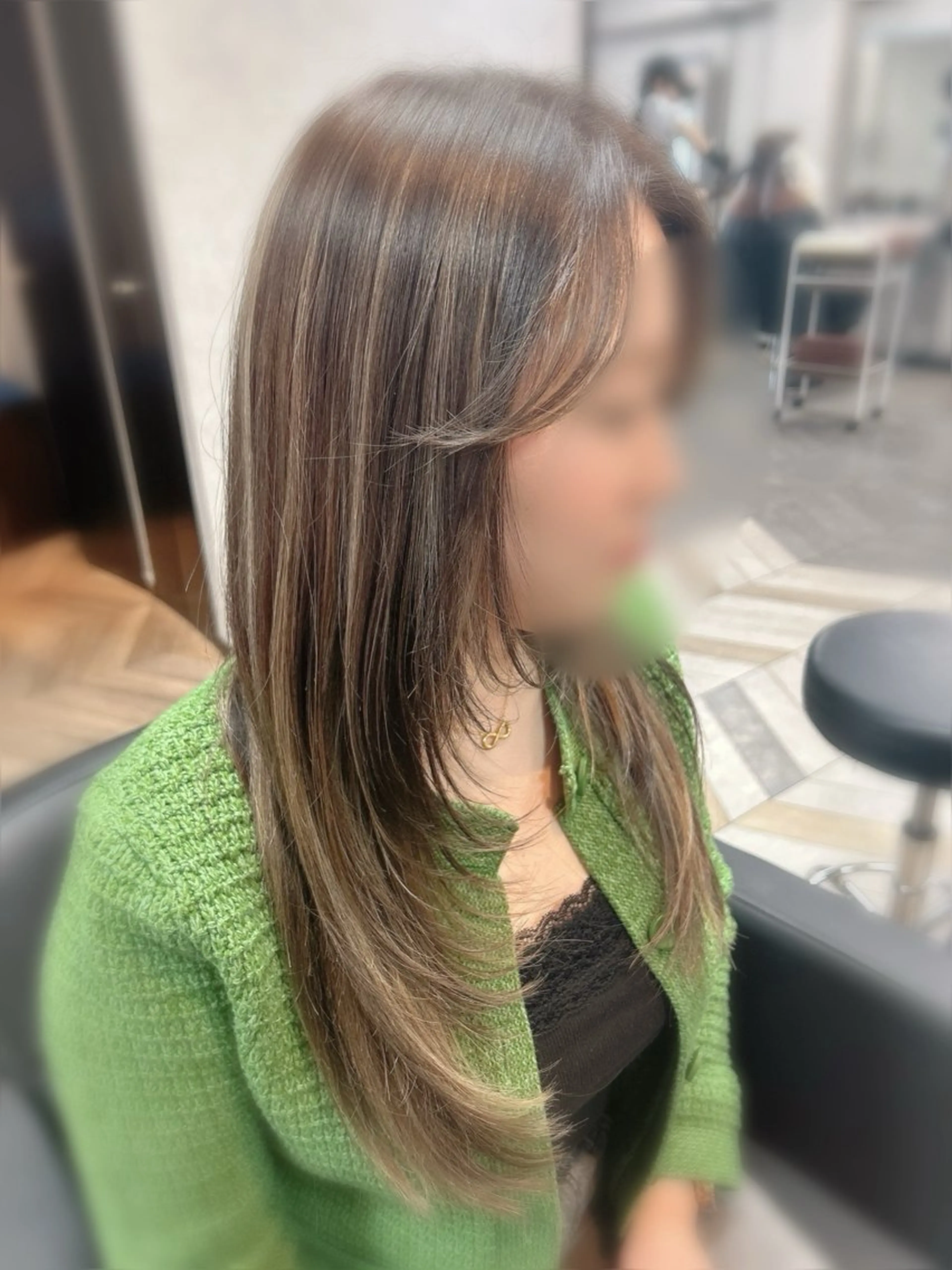ロング レイヤーカット est 🫧miyuのヘアスタイル