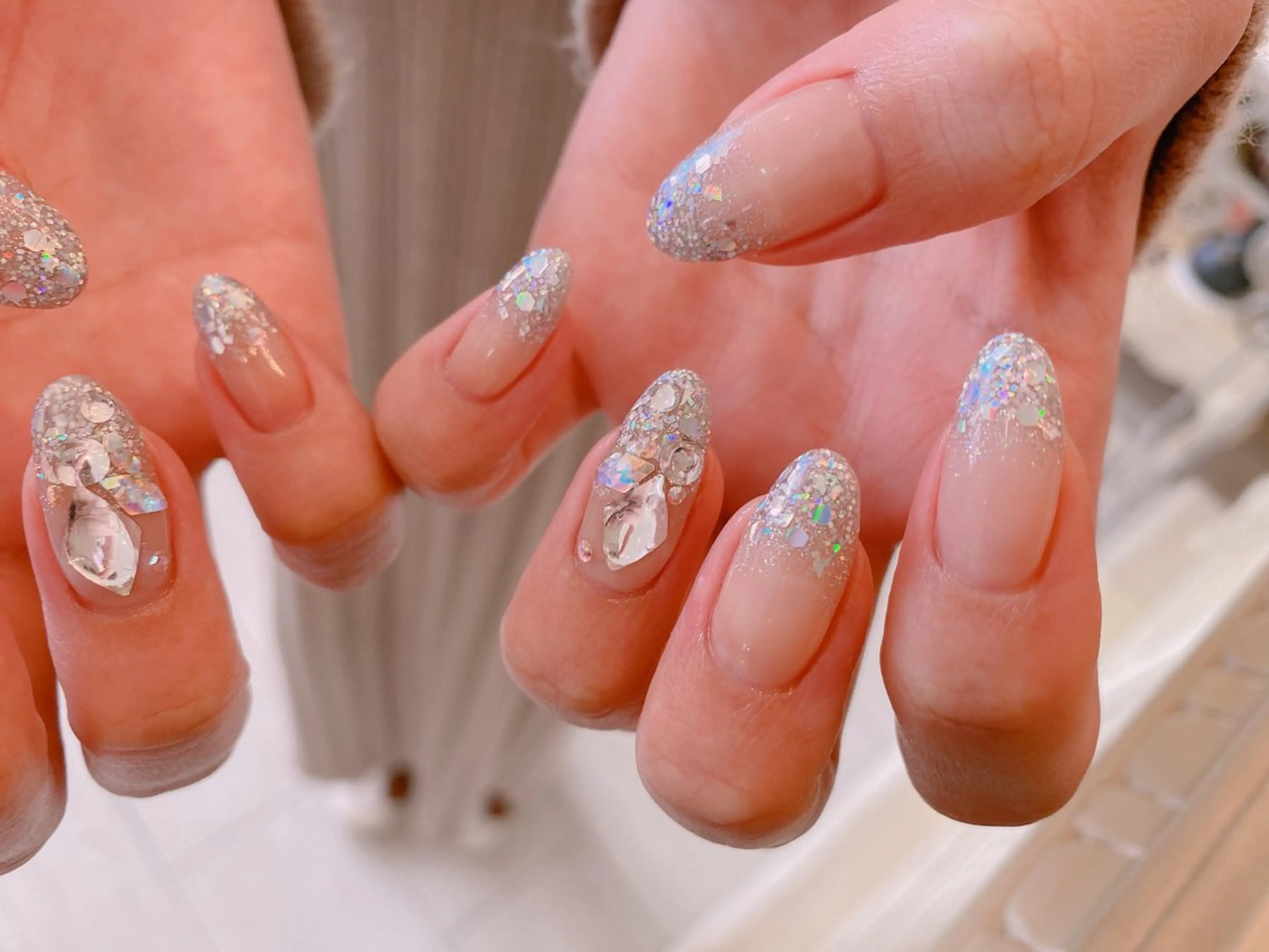 ネイル ネイル ティアラのネイルデザイン