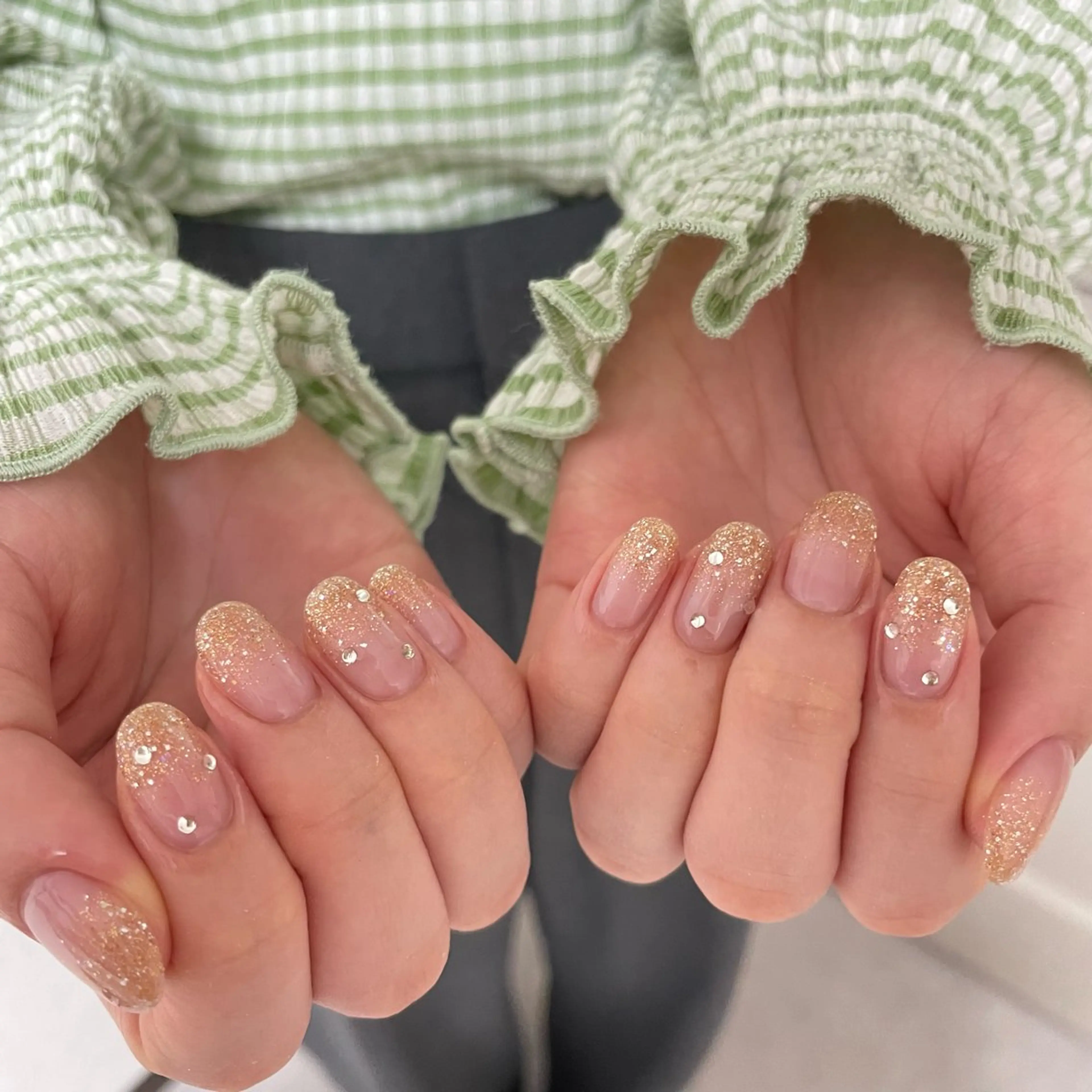 ネイル フラッシュネイル グラデーション ハンドネイル MiLK. wakaのマツエク・マツパデザイン