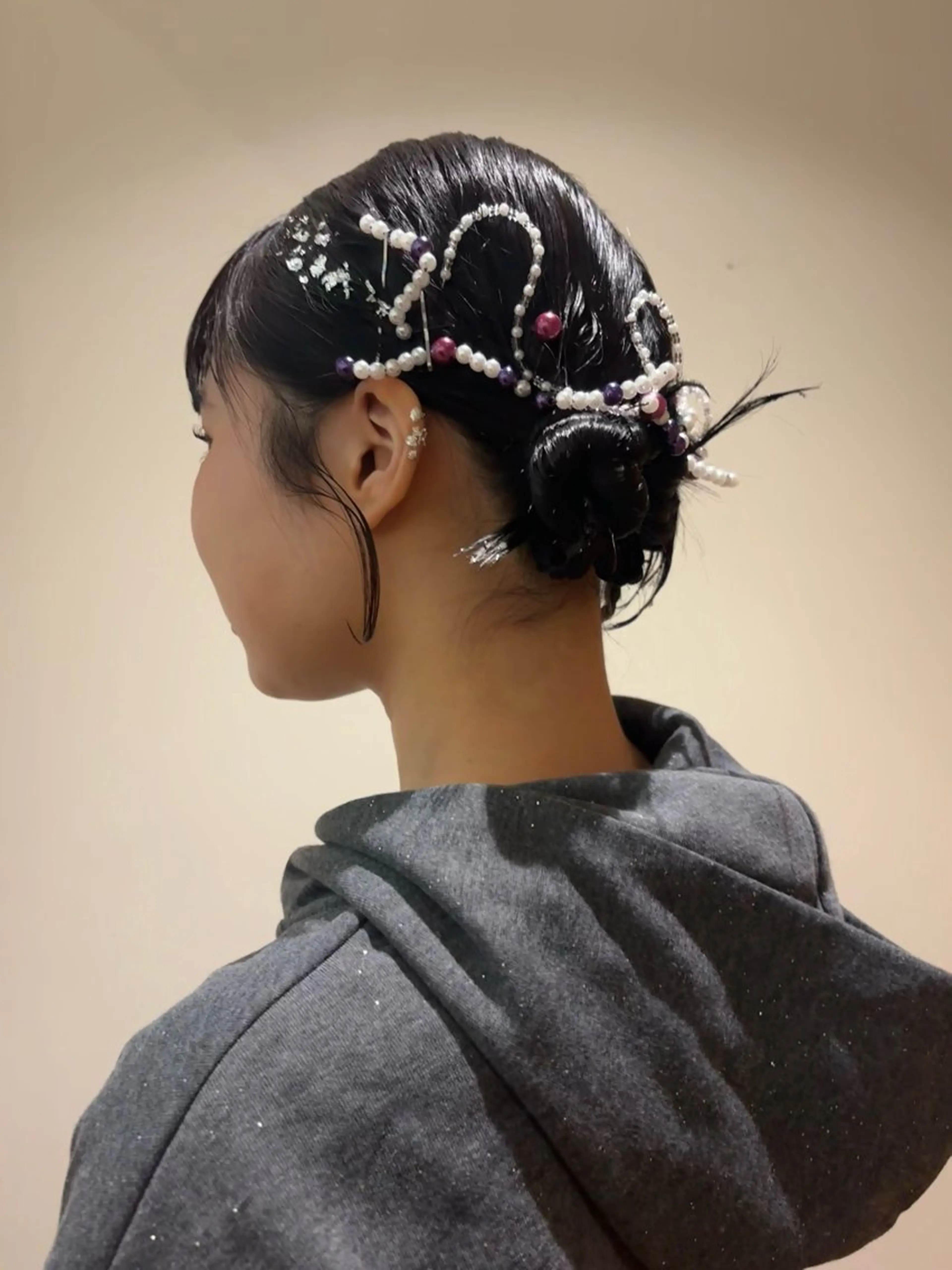 ミディアム 津田 里菜のヘアスタイル