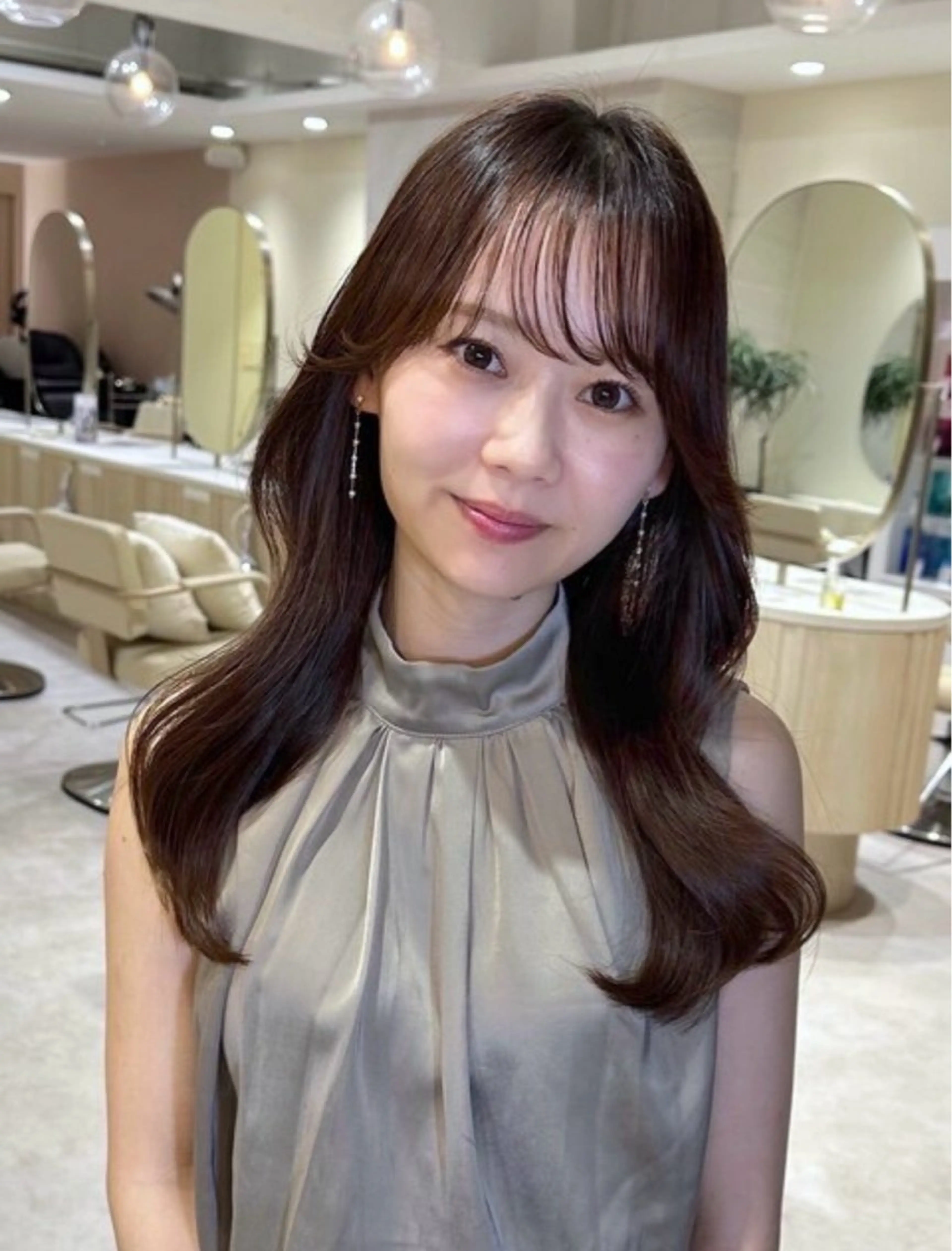 ロング カラー 韓国風ヘア レイヤーカット ロング 小顔カット カット カット無料｜レイヤー カット｜韓国モテへアのヘアスタイル