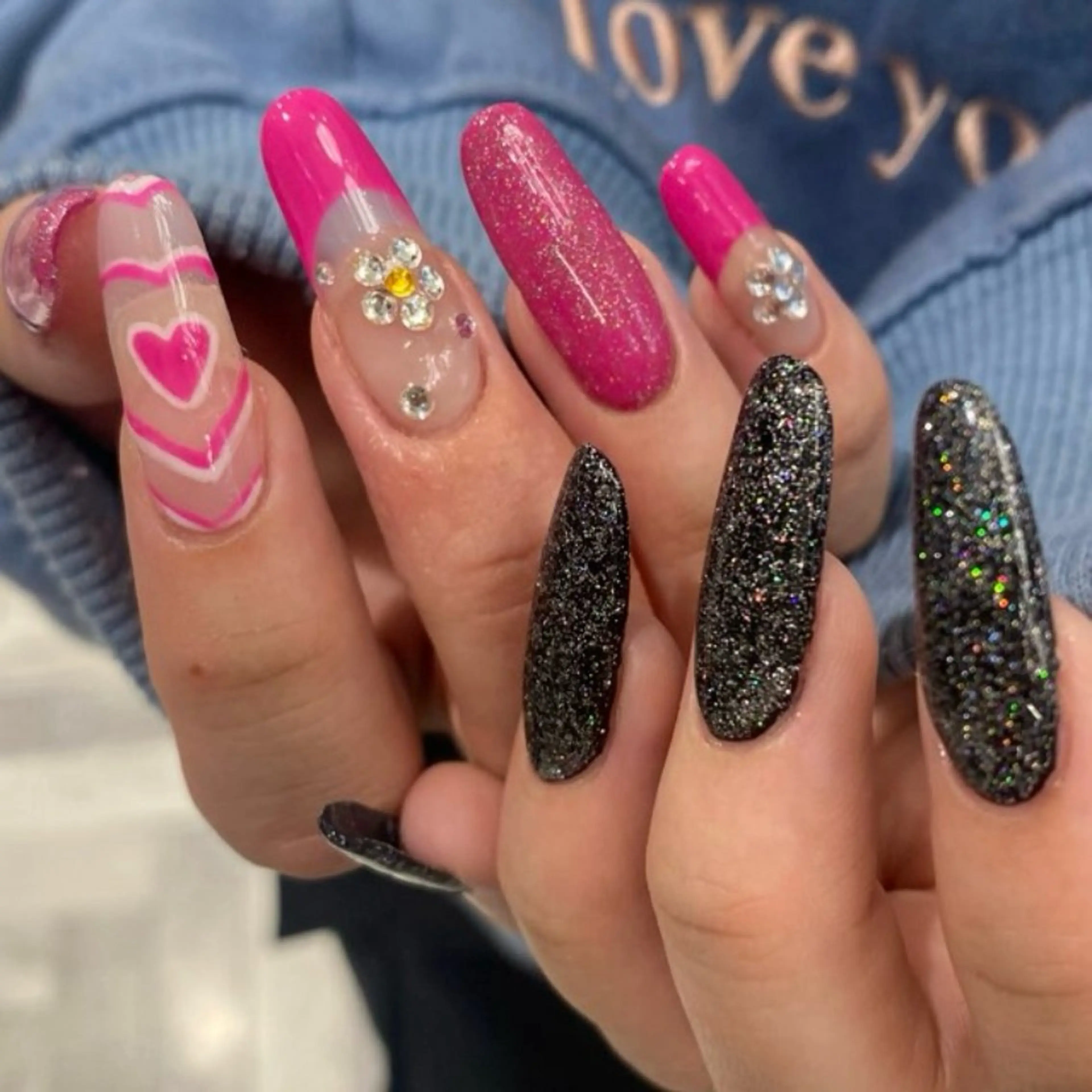 ネイル ハンドネイル ハンドケア カンナ【Y2Kネイル /コーンロウ】のネイルデザイン