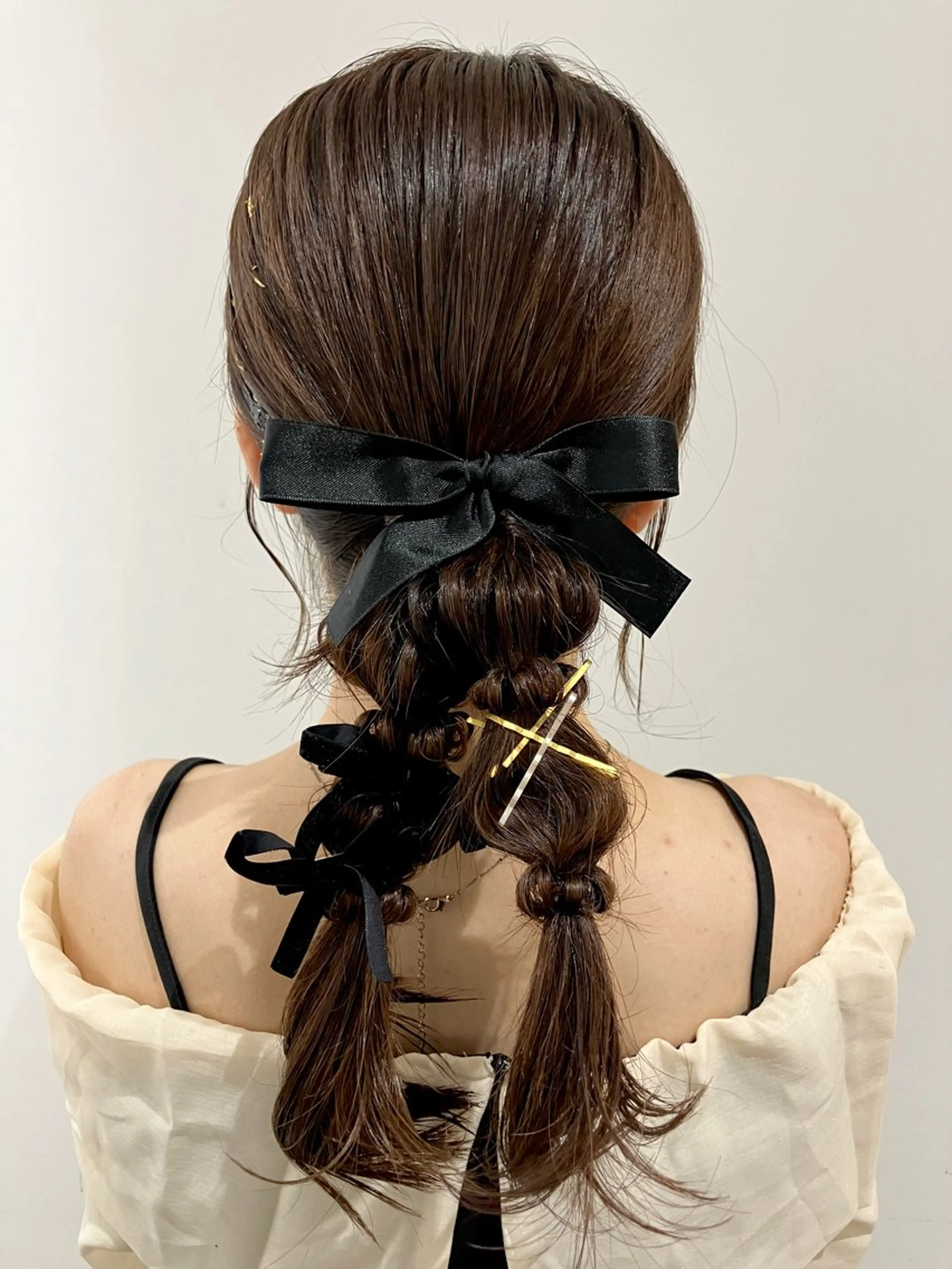 ミディアム カラー パーマ ヘアアレンジ メンズ キッズ ハーフアップ 子どものヘアアレンジ ミディアムパーマ メンズバレイヤージュ メンズブリーチ ヘアセット kotona 🤍miuraのヘアスタイル