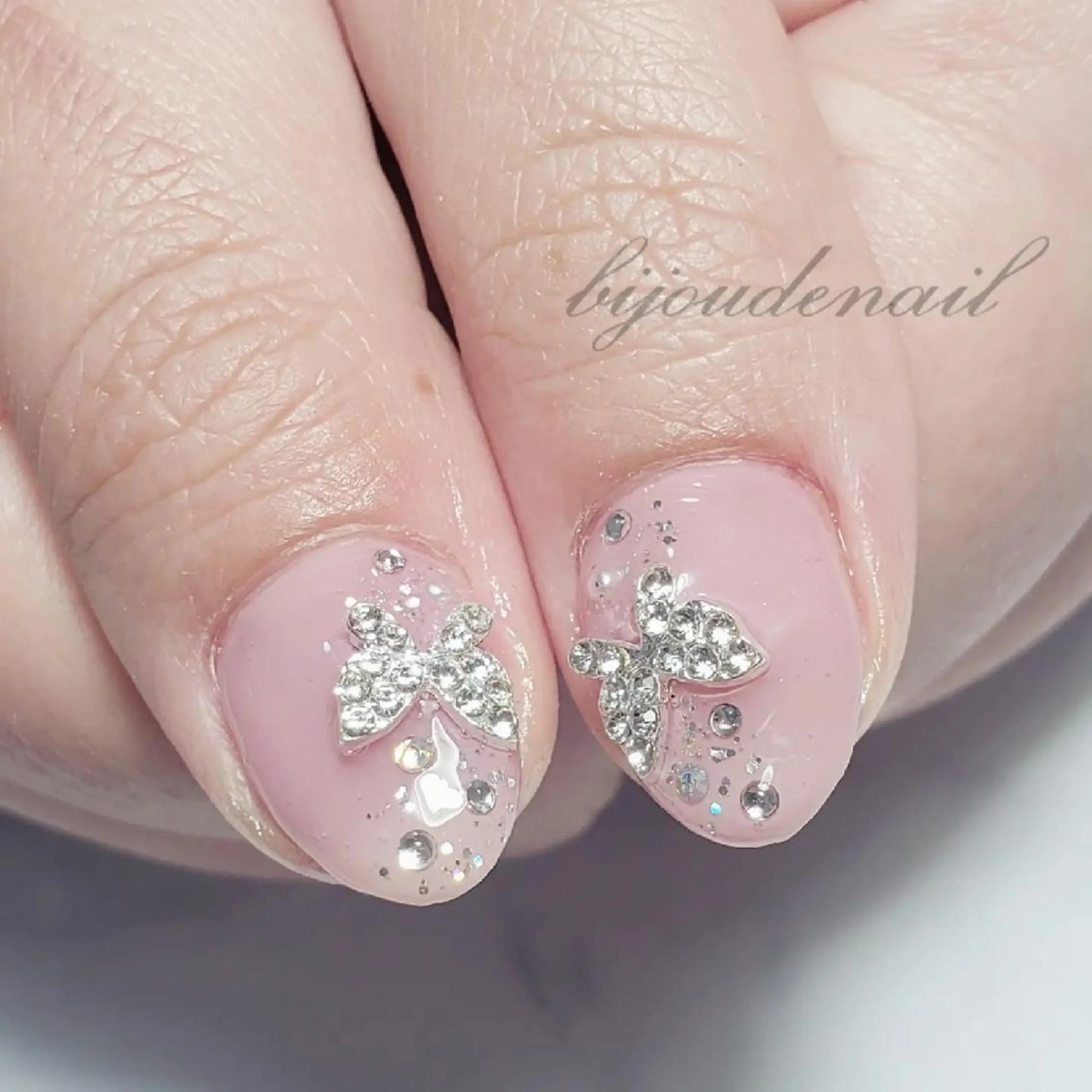 ネイル ビジュード ネイルのネイルデザイン