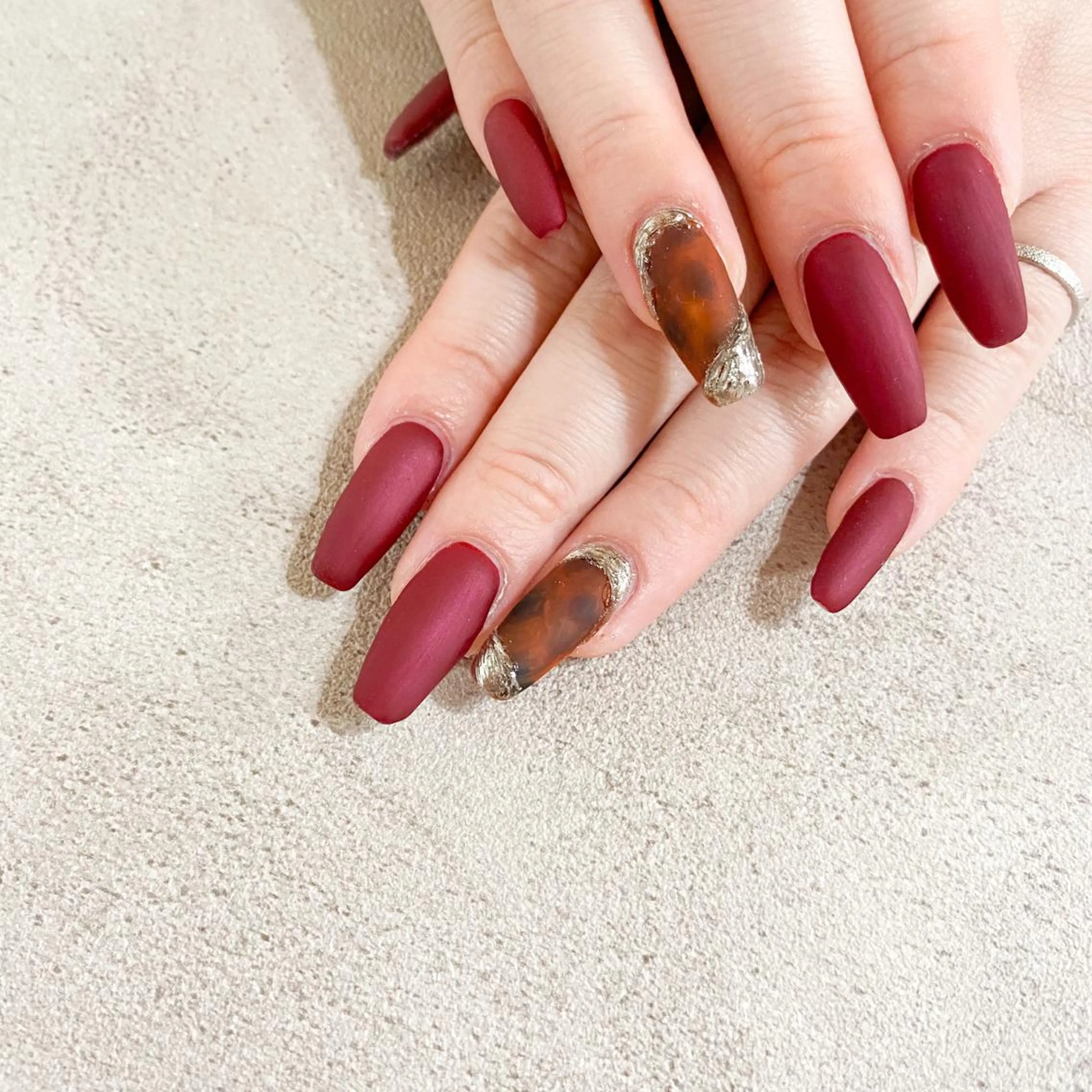 ネイル ハンドネイル ゴテゴテ💙ワンホン リオナのネイルデザイン