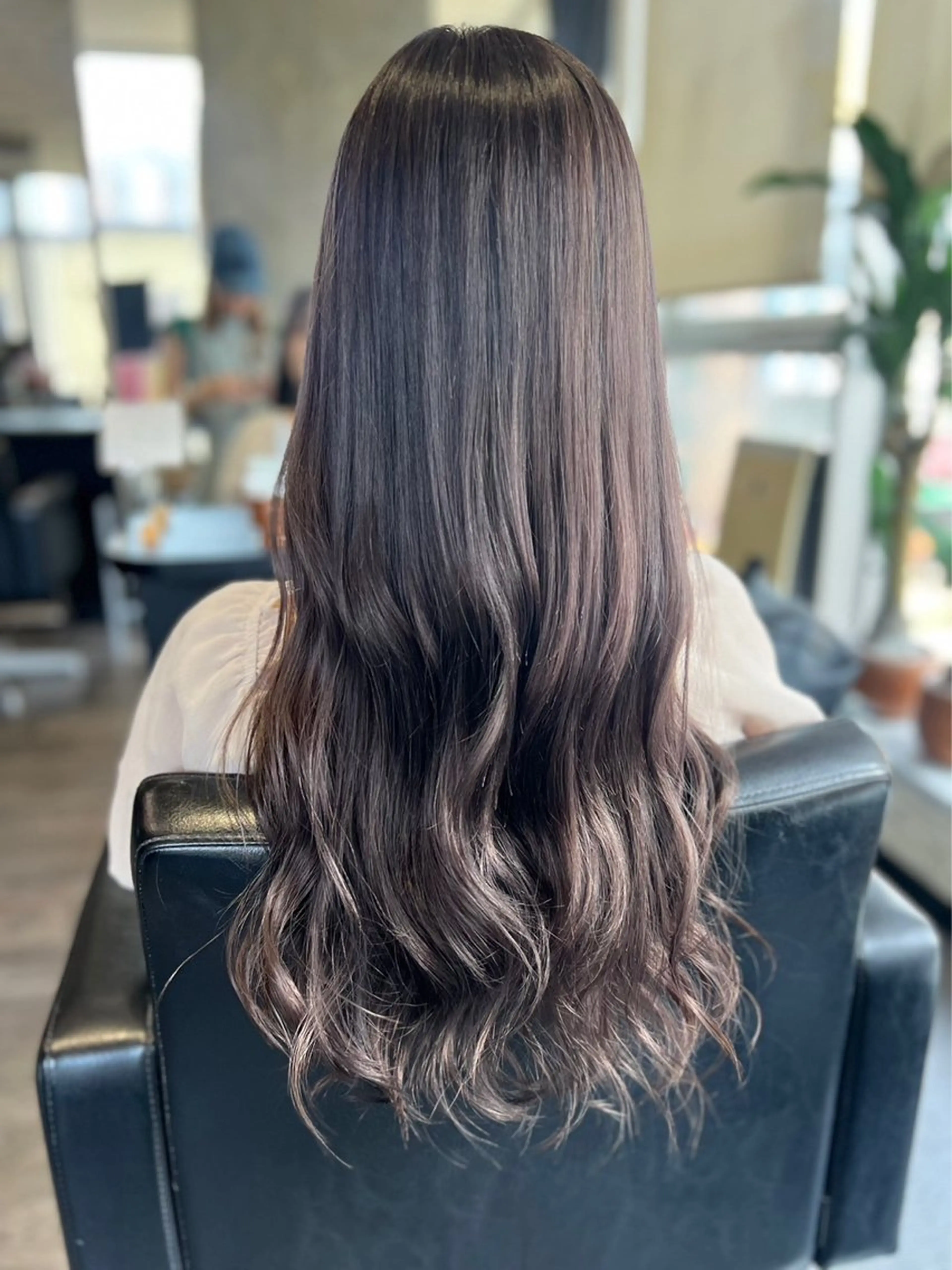 ロング 【Lilly】成田 紗英のヘアスタイル