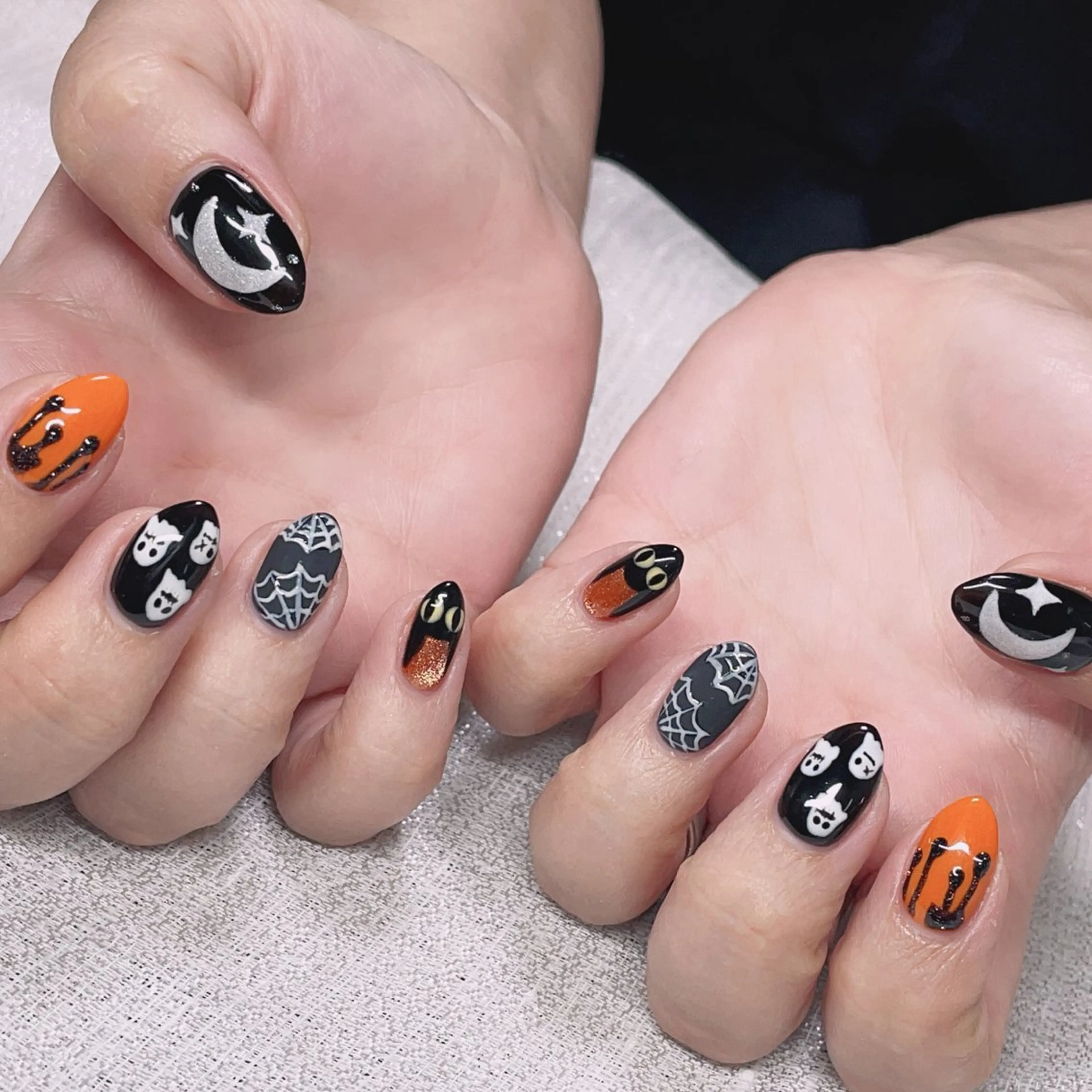 ネイル ハロウィン マグネットネイル マットネイル ニュアンスネイル 冬ネイル 林 ✨syousyouのネイルデザイン