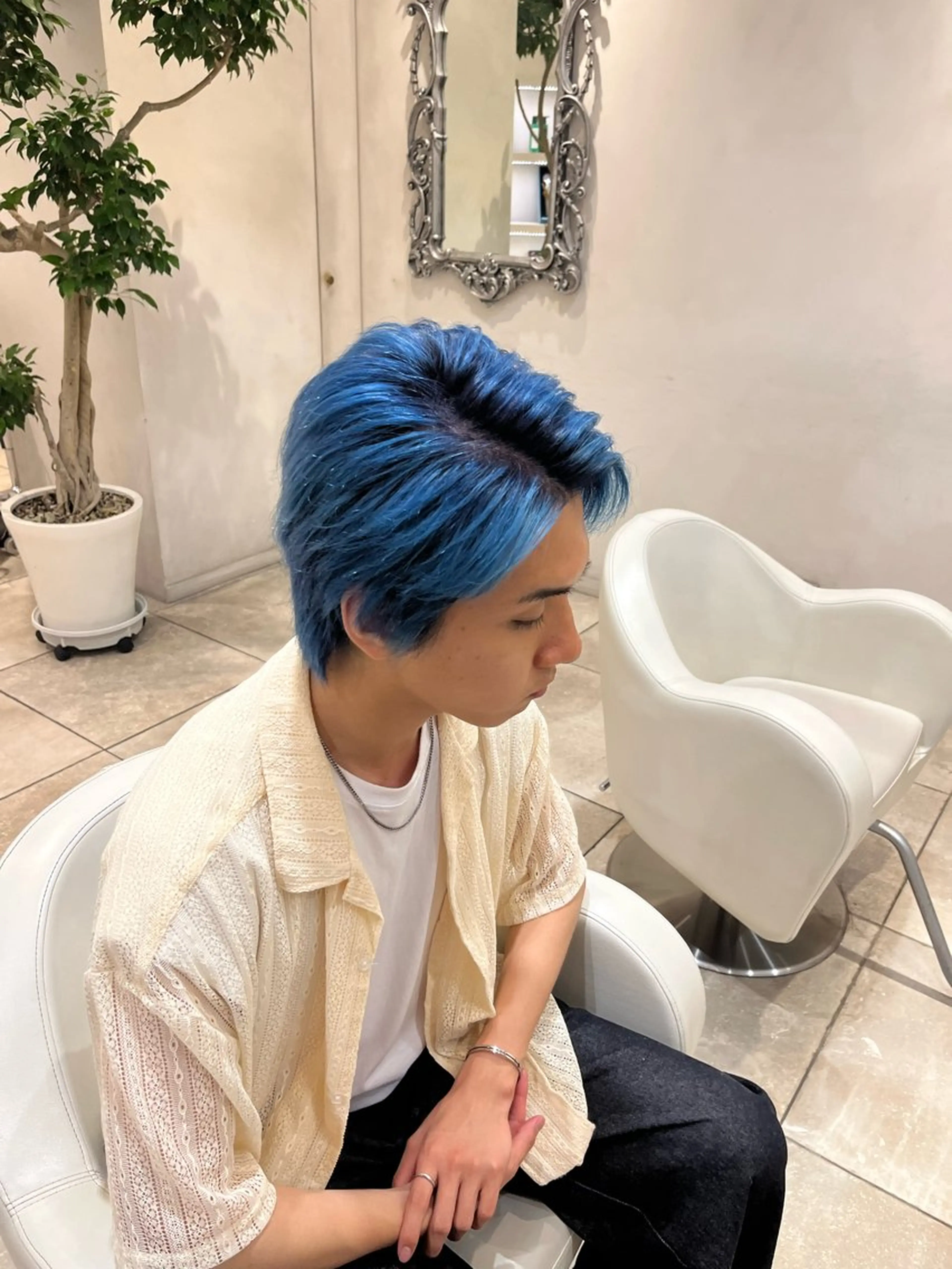 ショート メンズ レイヤーカット/ 透明感カラー/カナのヘアスタイル