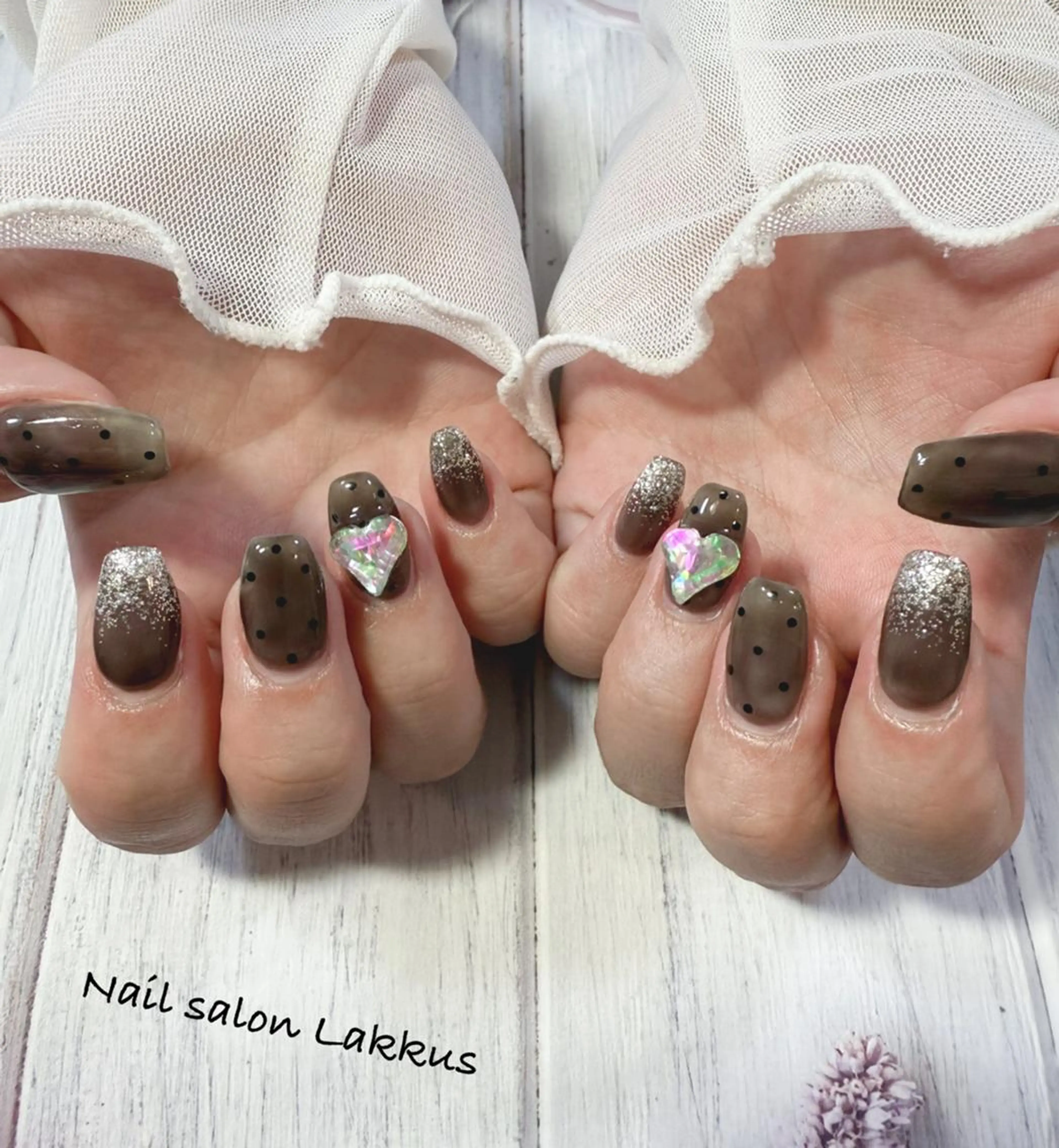 ネイル ハート Lakkus T－CHIのネイルデザイン