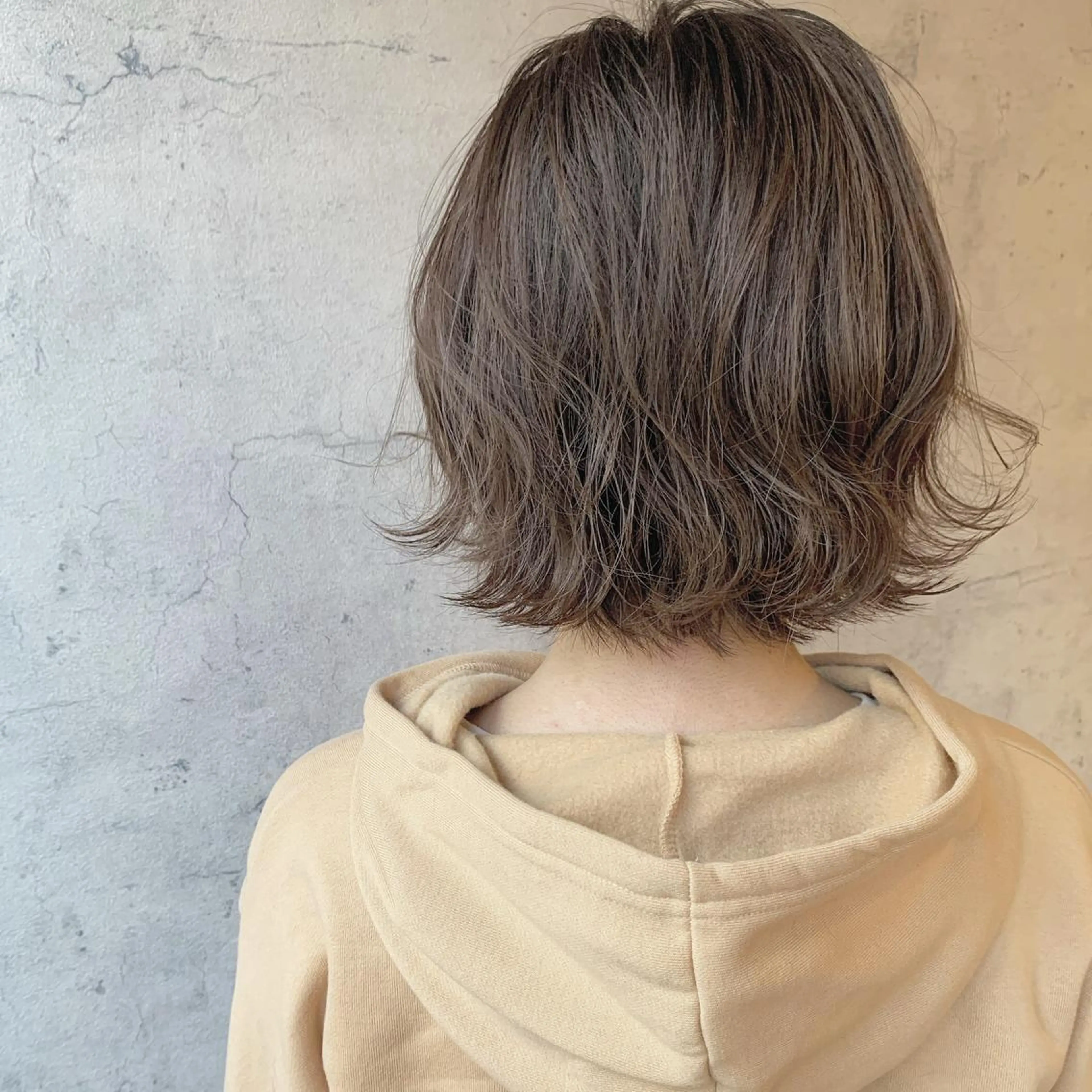 ミディアム カラー ベージュカラー ブリーチ 透明感カラー グラデーションカラー ハイライトカラー 池田 真由美のヘアスタイル