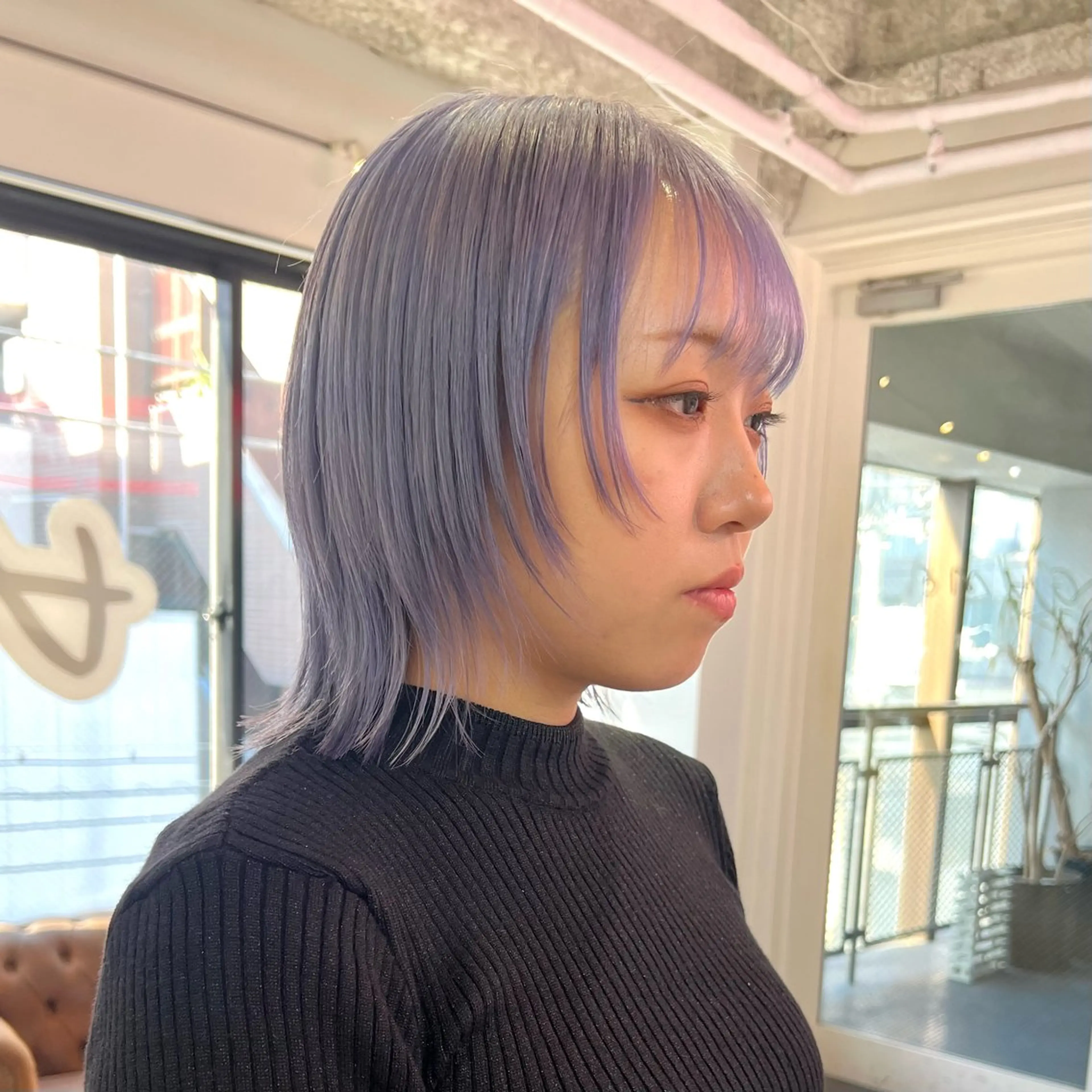 ショート カラー ヘアアレンジ 🧨ブリーチー×ボブ レイヤー💎じゅえるのヘアスタイル