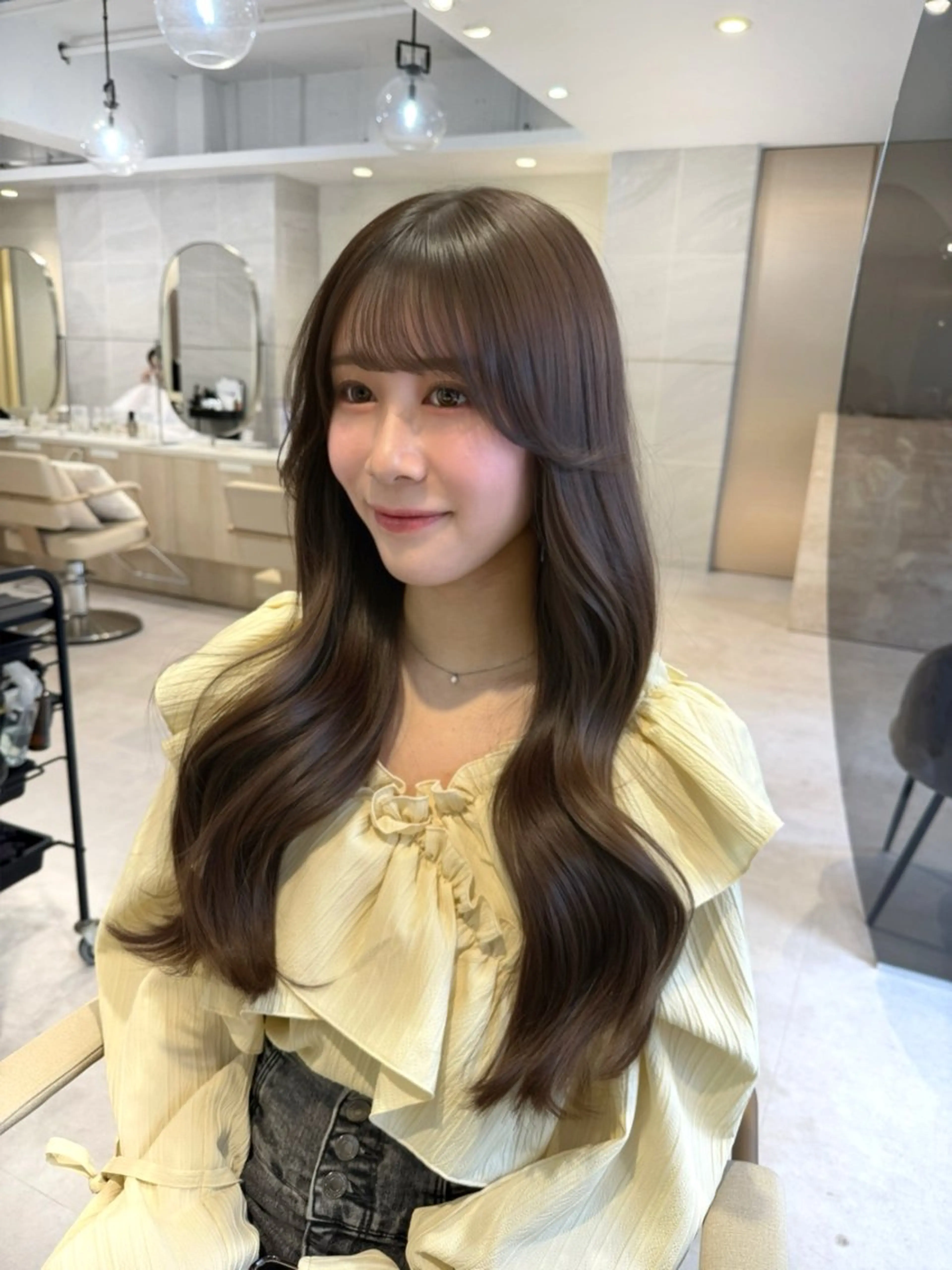 ロング カラー イルミナカラー 韓国風ヘア カット ヘアカラー トリートメント 透明感カラー🌿 グレージュ🐺陽介のヘアスタイル