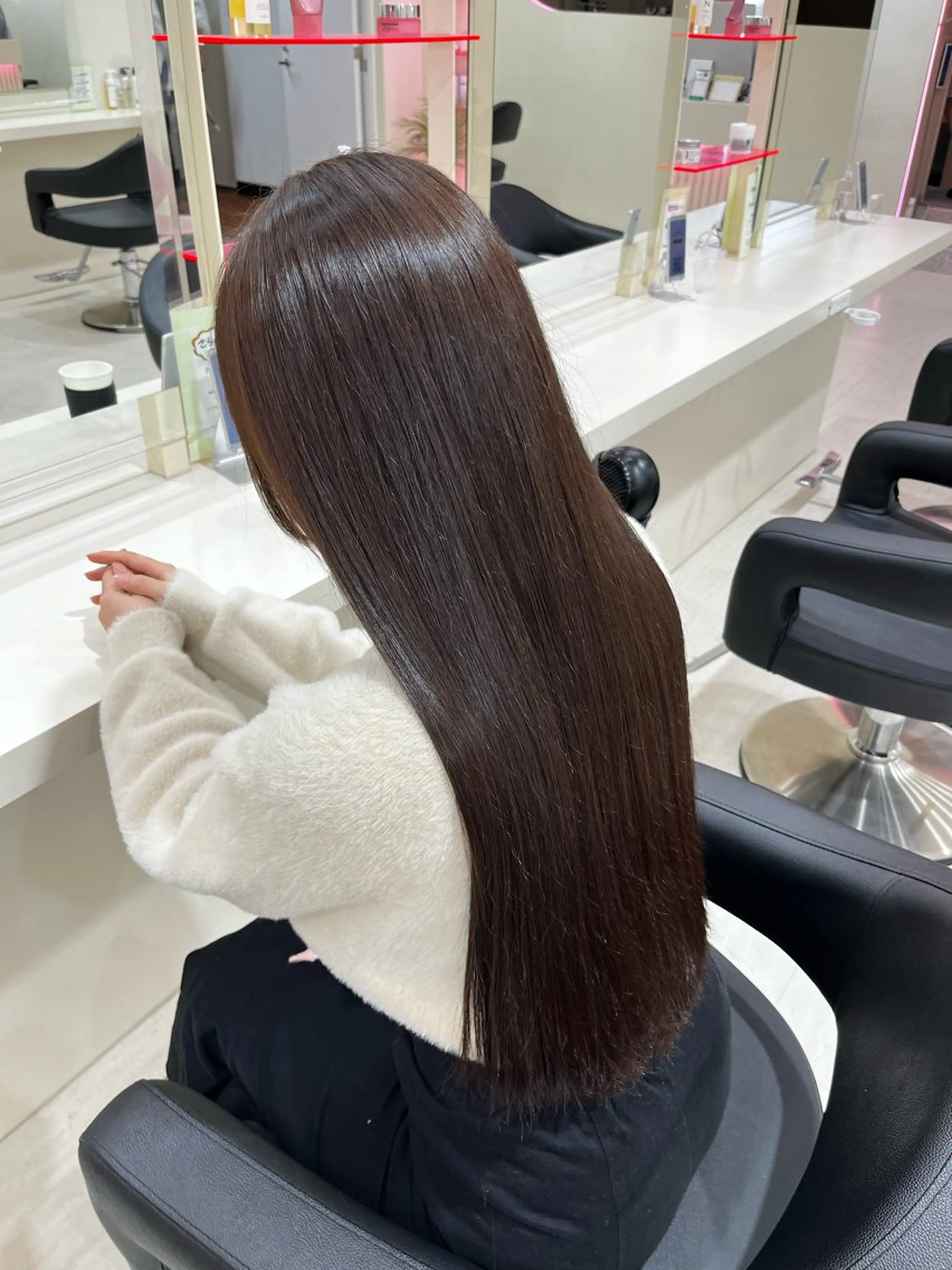 ロング カラー ヘアアレンジ 韓国レイヤー&ピンク 艶髪🩶maikoのヘアスタイル