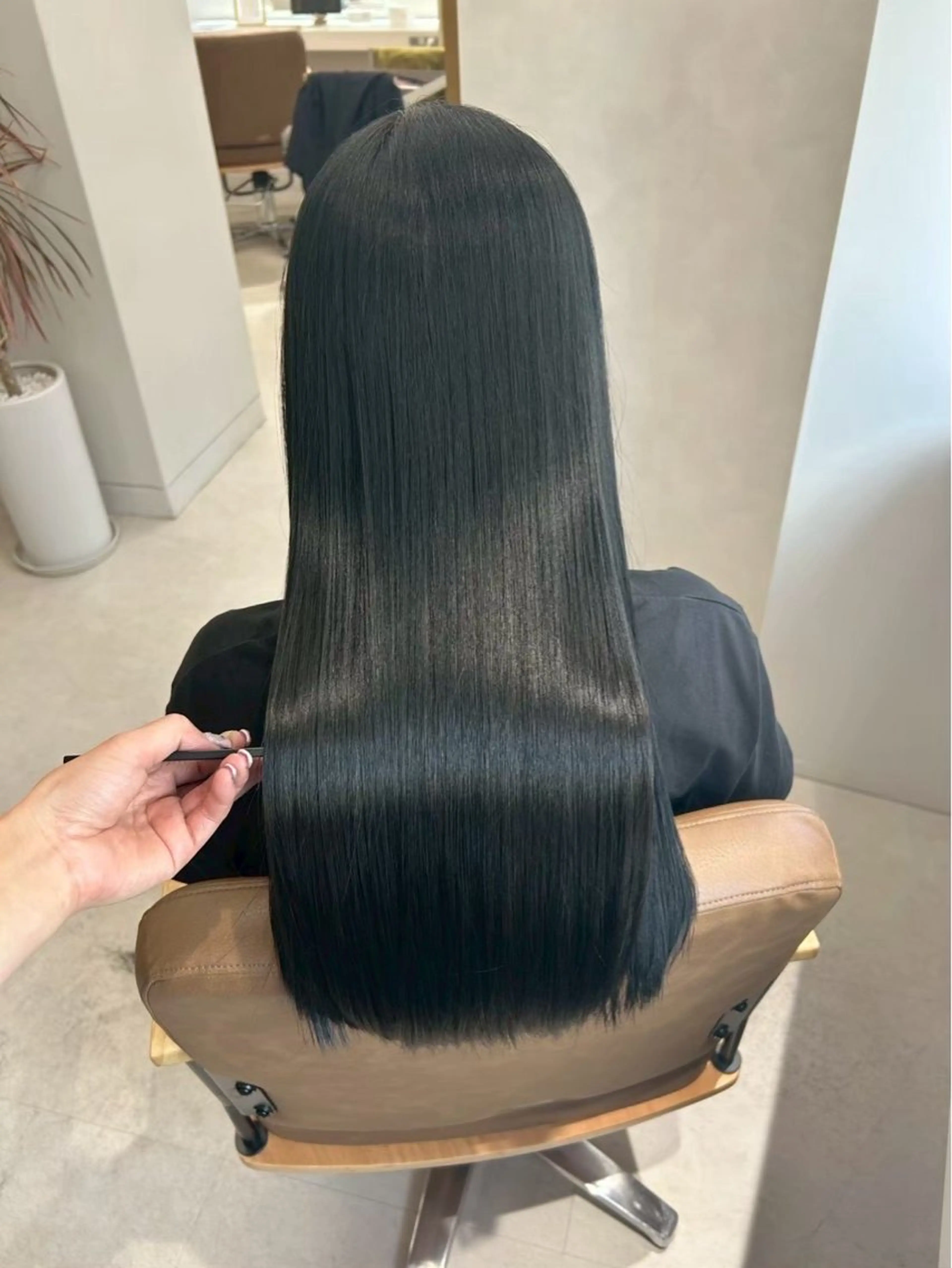 ロング SLASHスラッシュ 小川花鈴のヘアスタイル