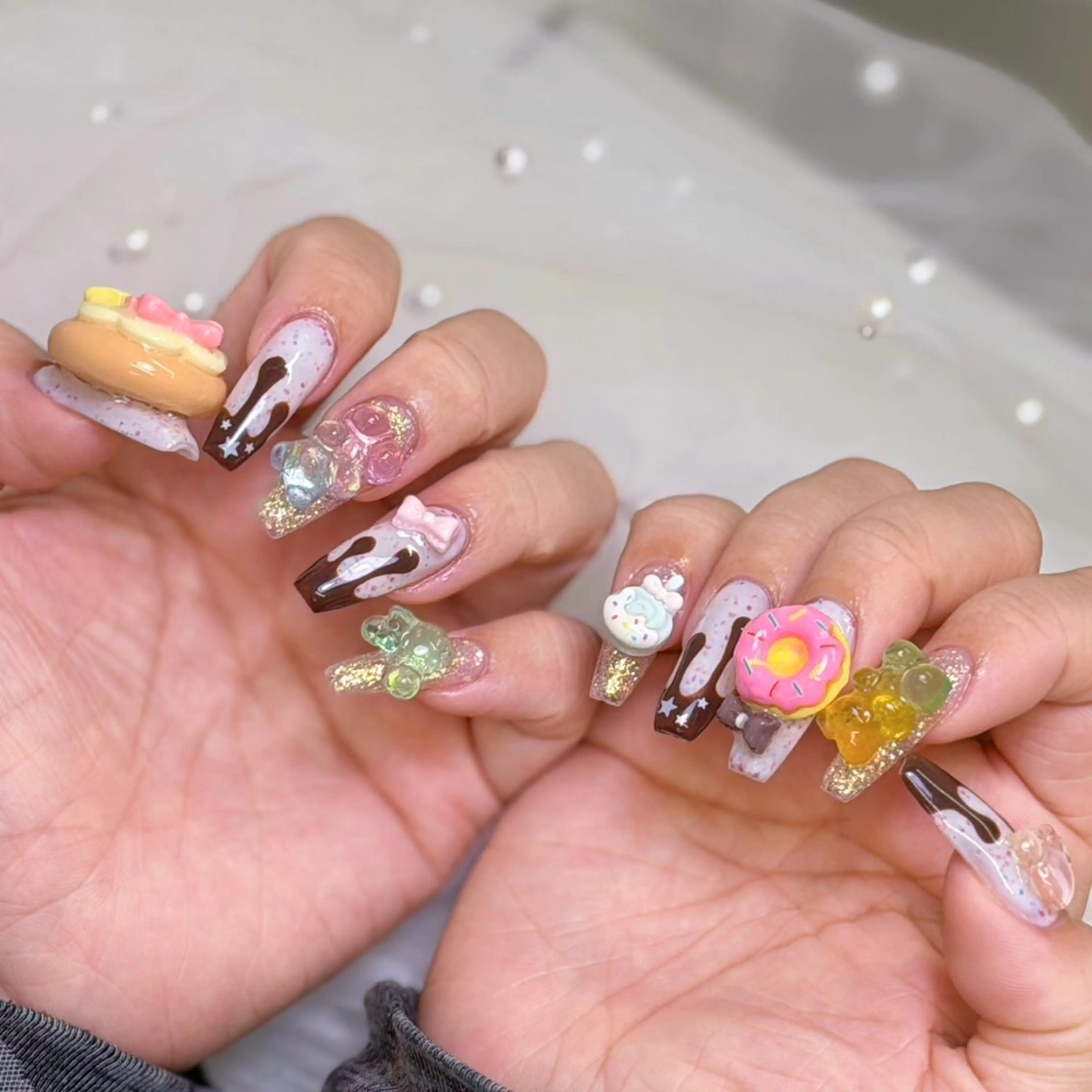 ネイル lucky nail 歌舞伎町のネイルデザイン