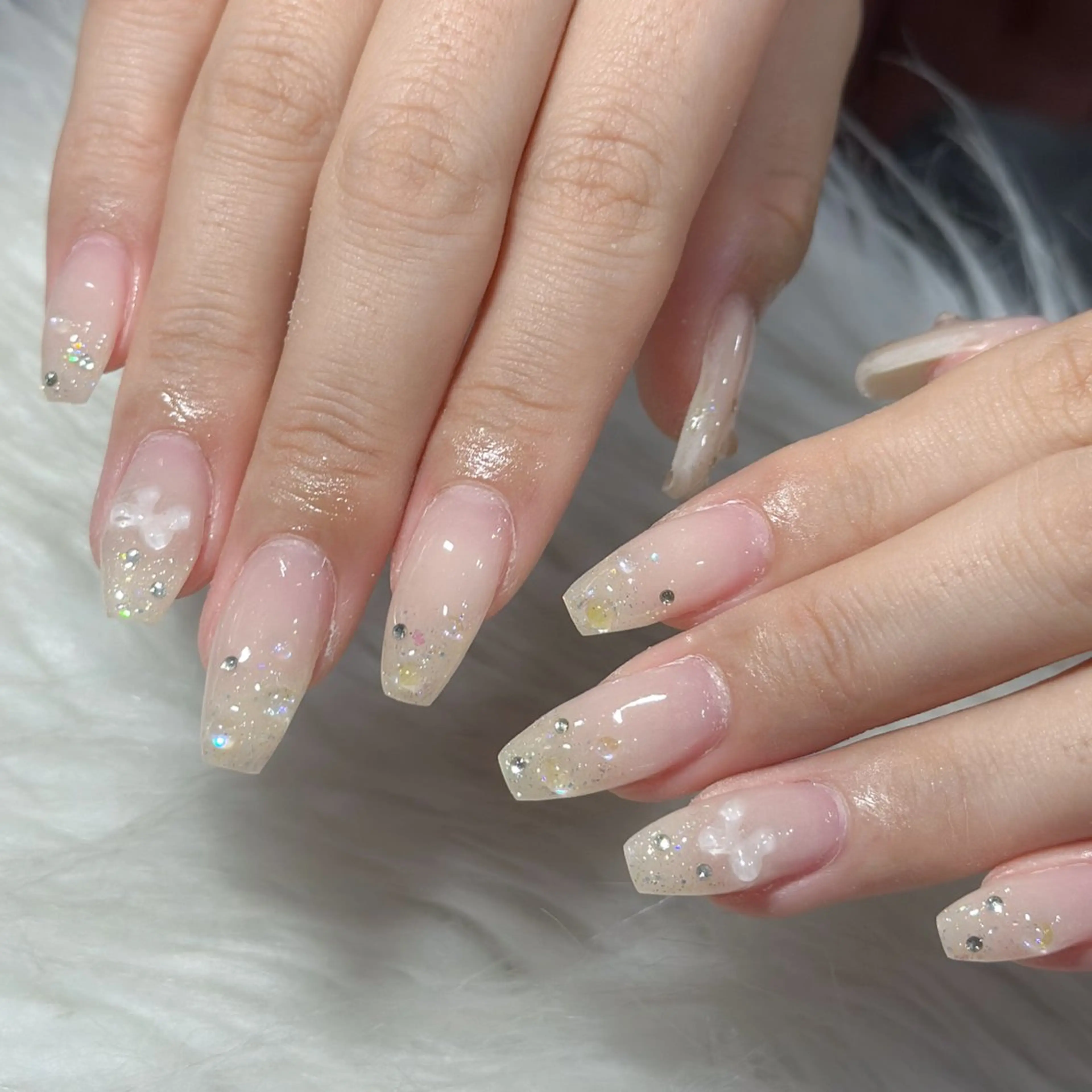 ネイル ハンドネイル フットネイル LAVISH nanamiのネイルデザイン