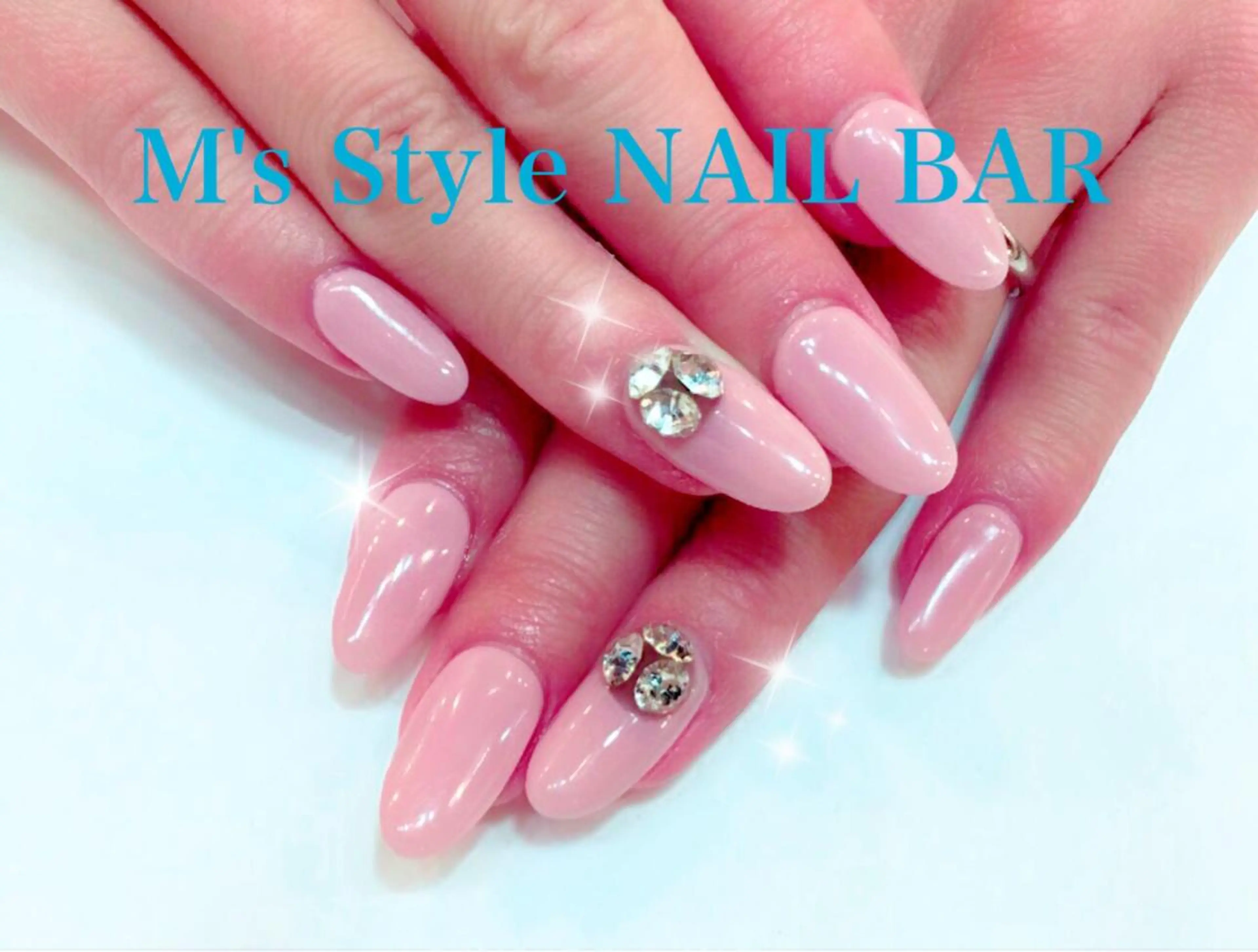 セミロング ネイル ピンク ストーンネイル M's Style NAIL BARのネイルデザイン