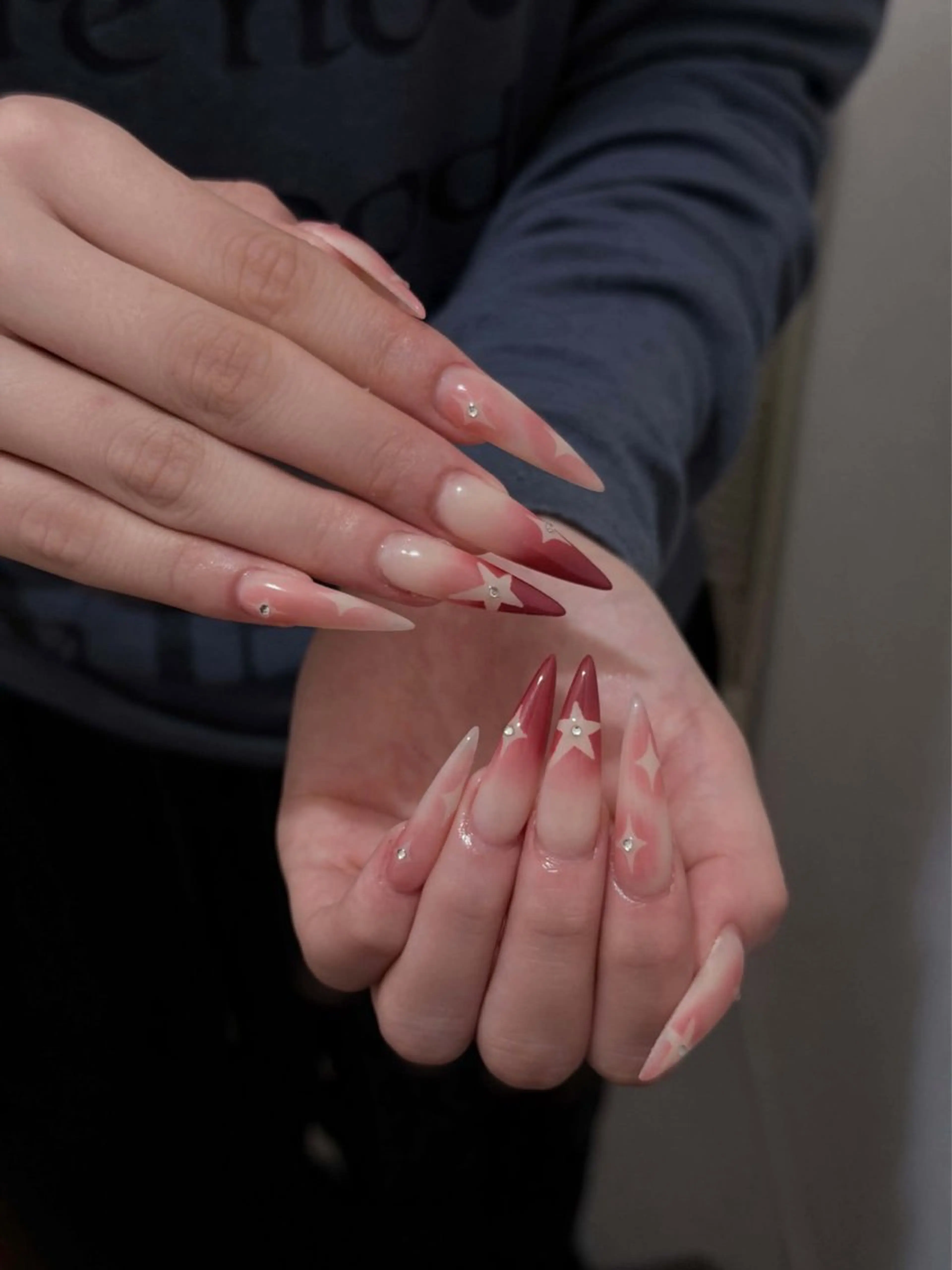 ネイル チークネイル ドット フレンチネイル グラデーション ハート ハンドネイル Julli NailStudioのネイルデザイン